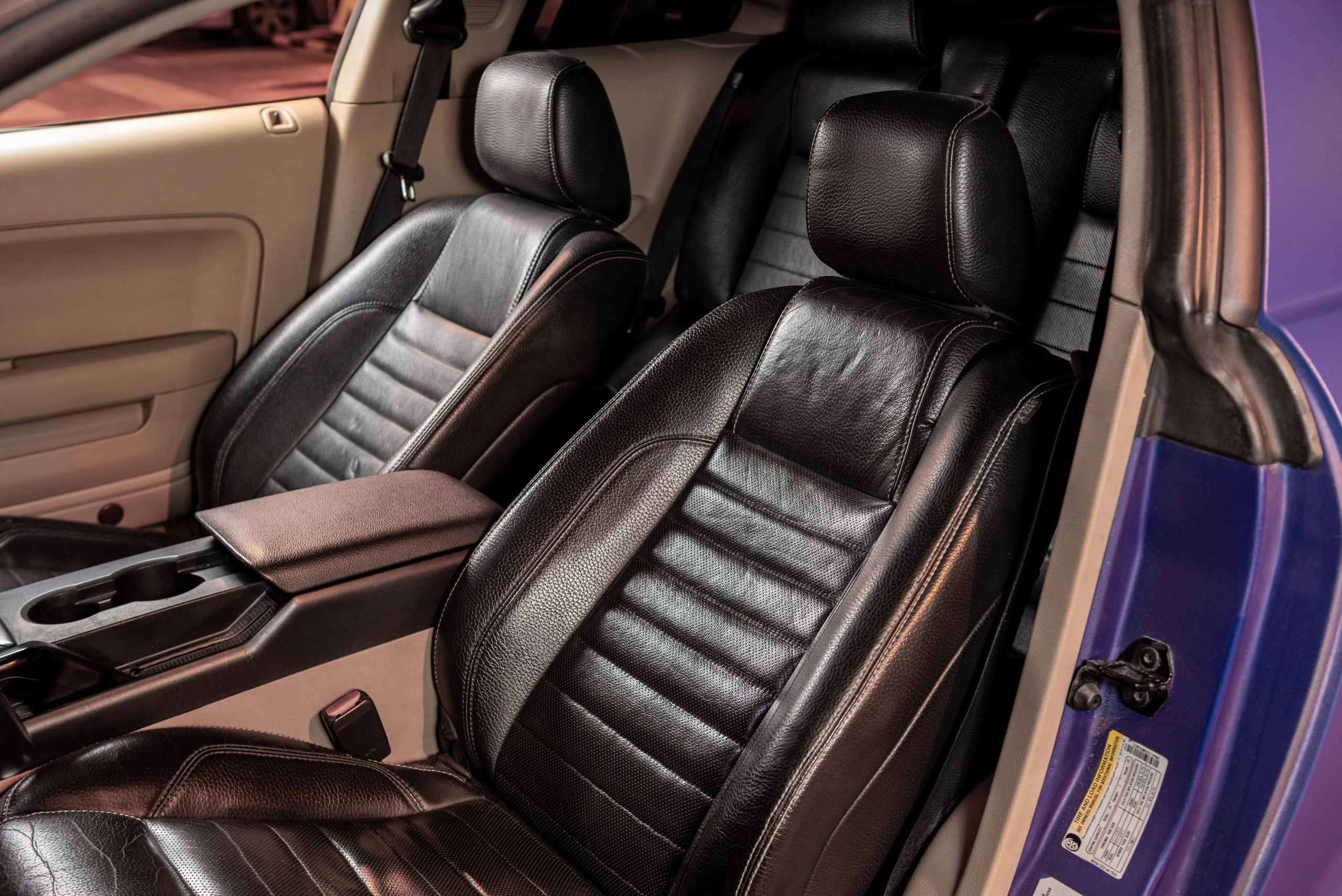 Фотосъемка Ford Mustang для продажи. ФОТОГРАФ МЕКСИКА КИНТАНА-РОО