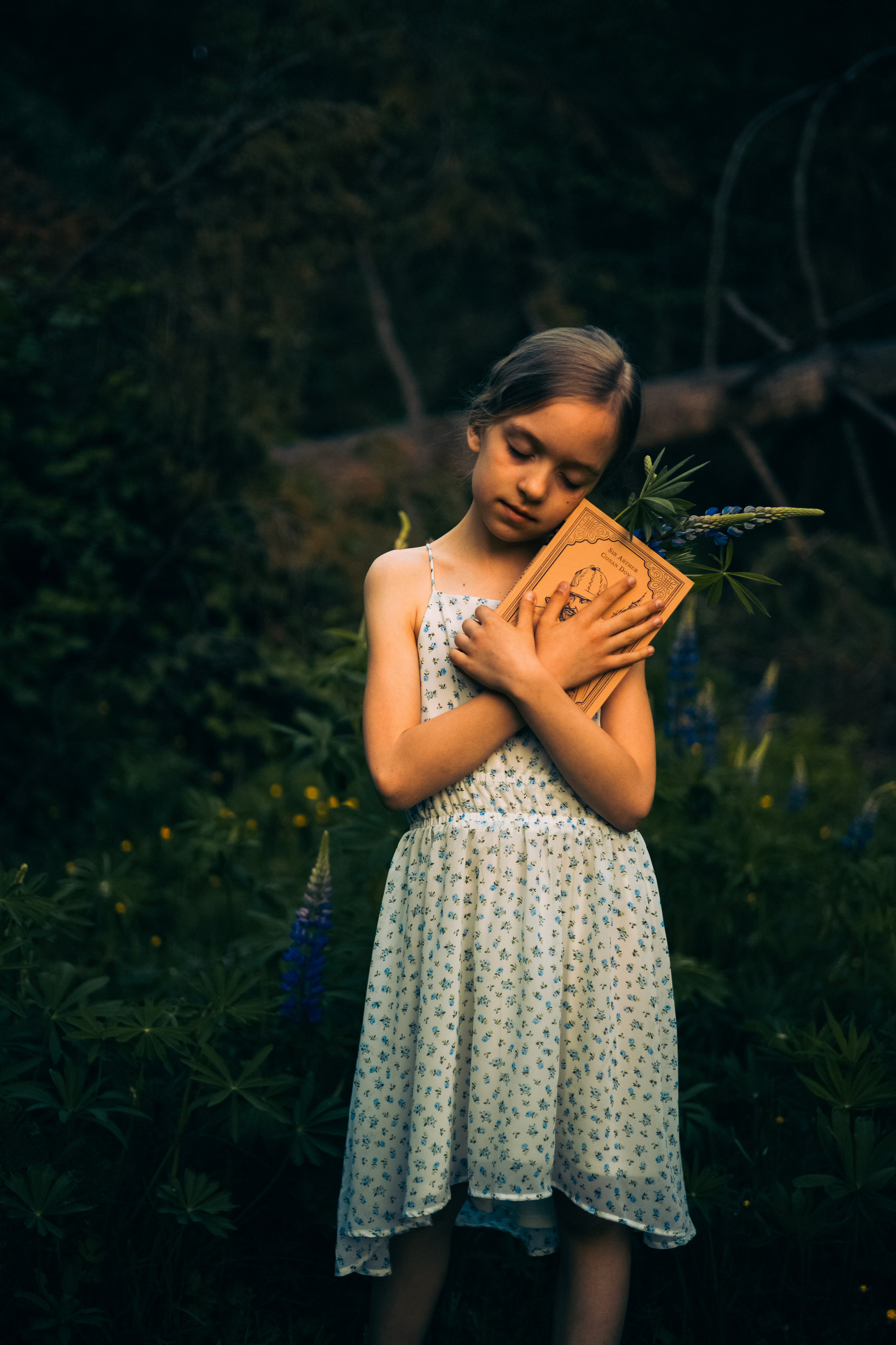 Thematic children’s photo shoot in the park. Yana Bobrova | Artistic Photography