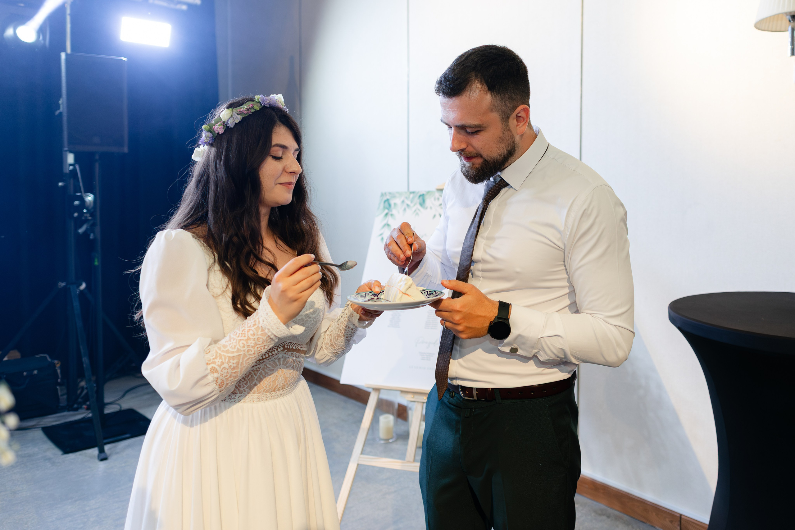 Flori & Cosmin. Main