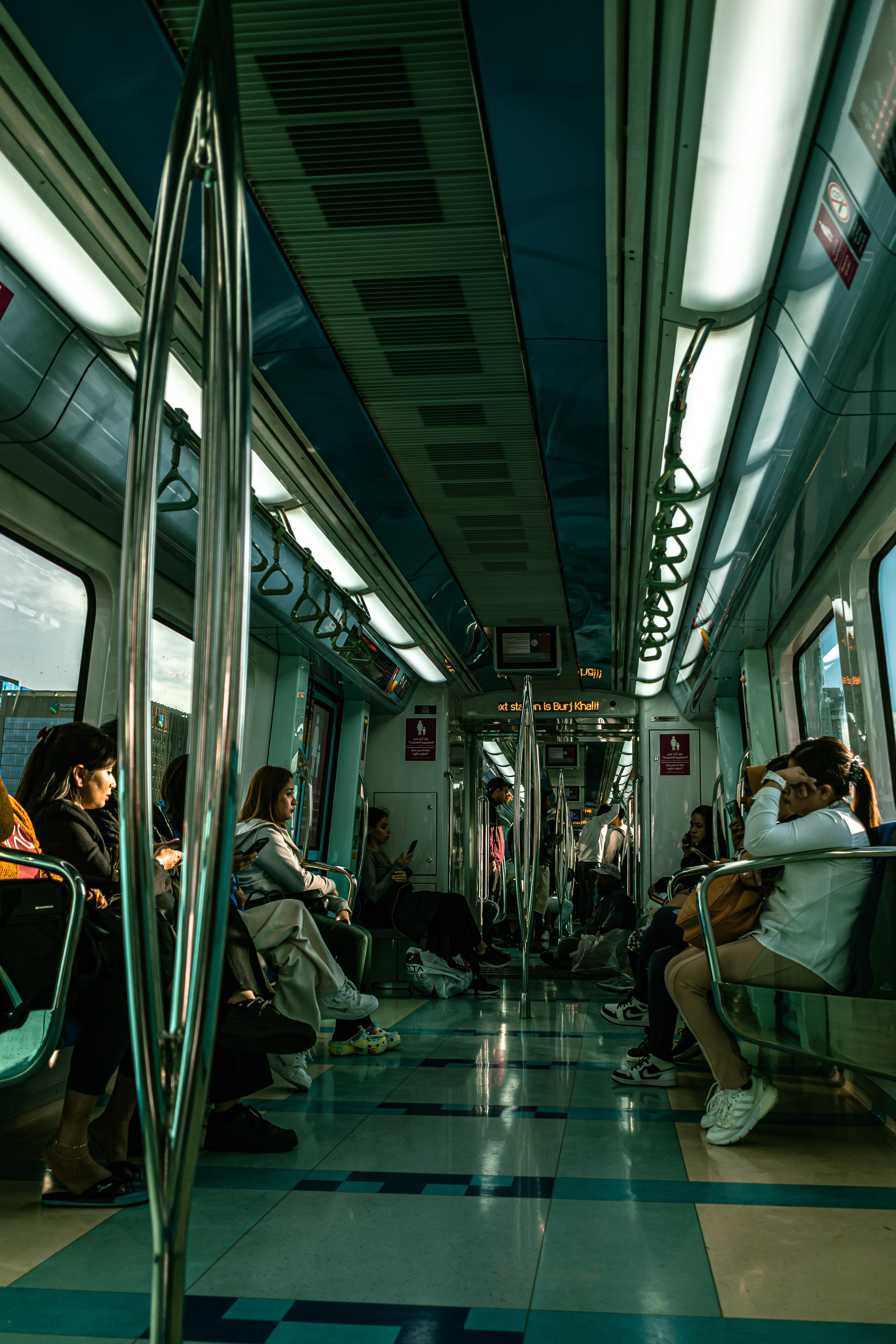 Rainy Dubai. Versoluna