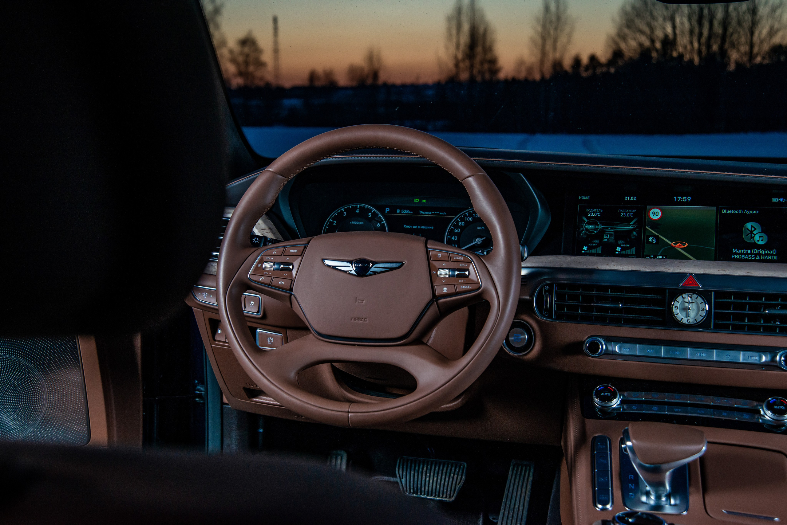 Автомобильная фотосъемка Genesis G90. ФОТОГРАФ МЕКСИКА КИНТАНА-РОО