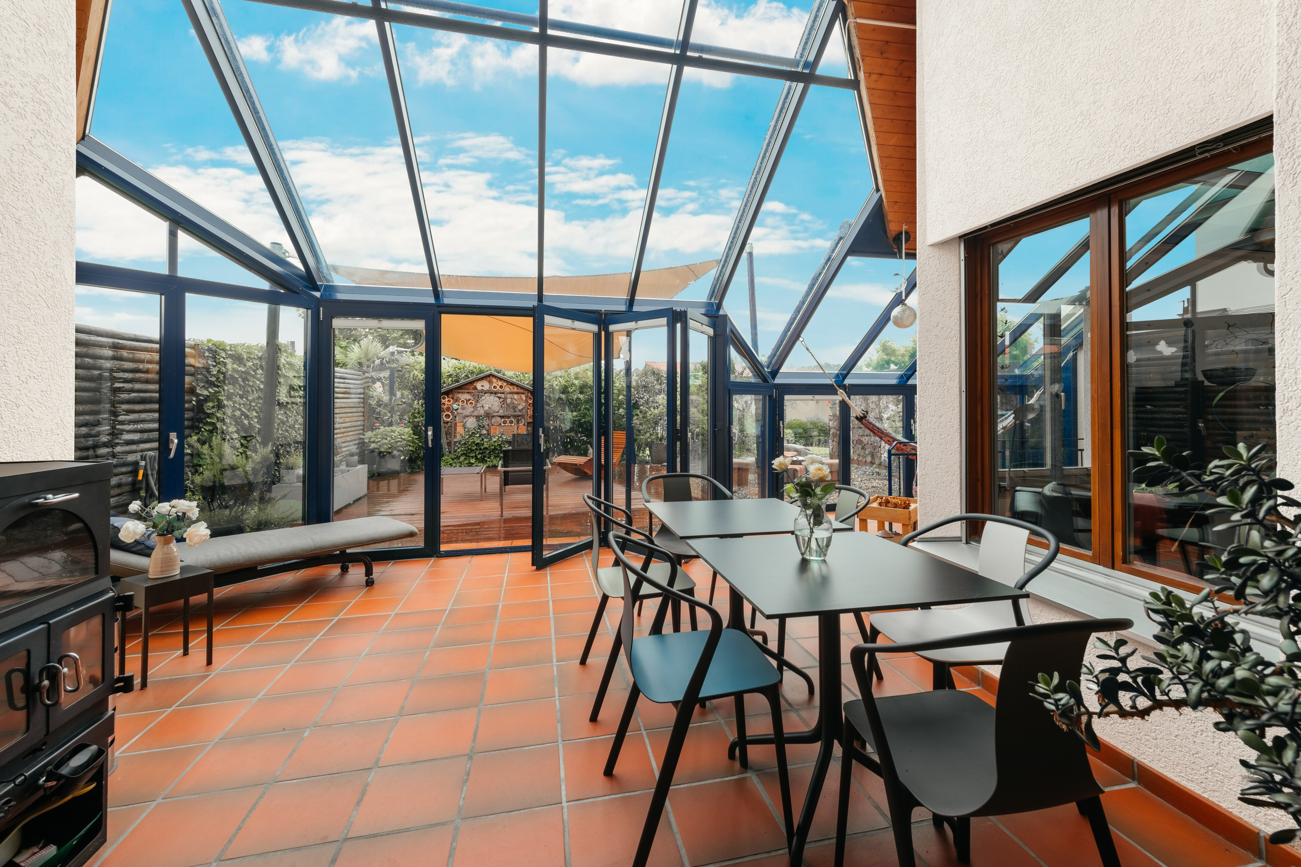 Einfamilienhaus, NEUDORF, Kt. LUZERN. Hallo! Ich bin Elena und arbeite als Immobilienfotografin