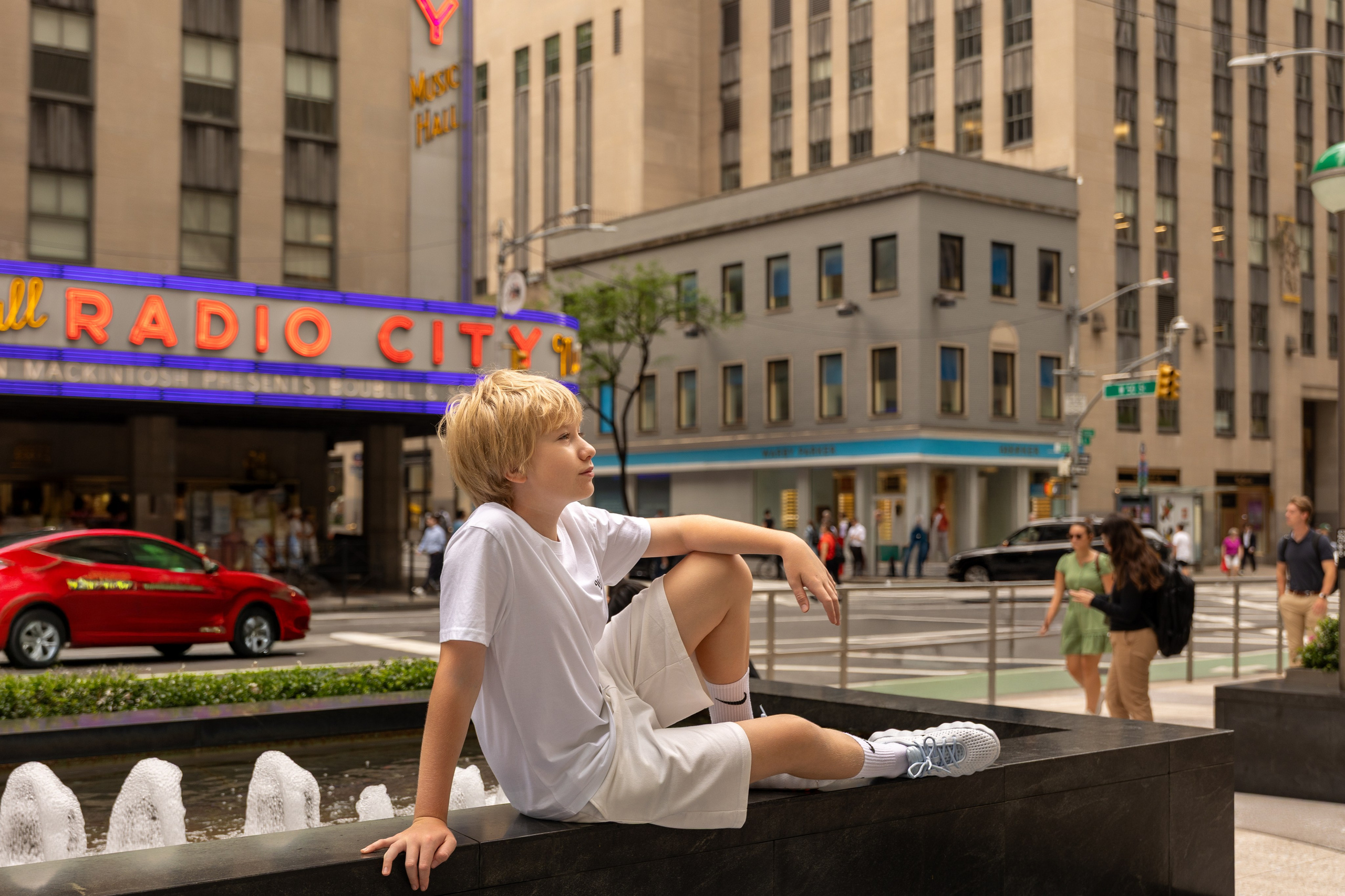 radio city music hall family portraits