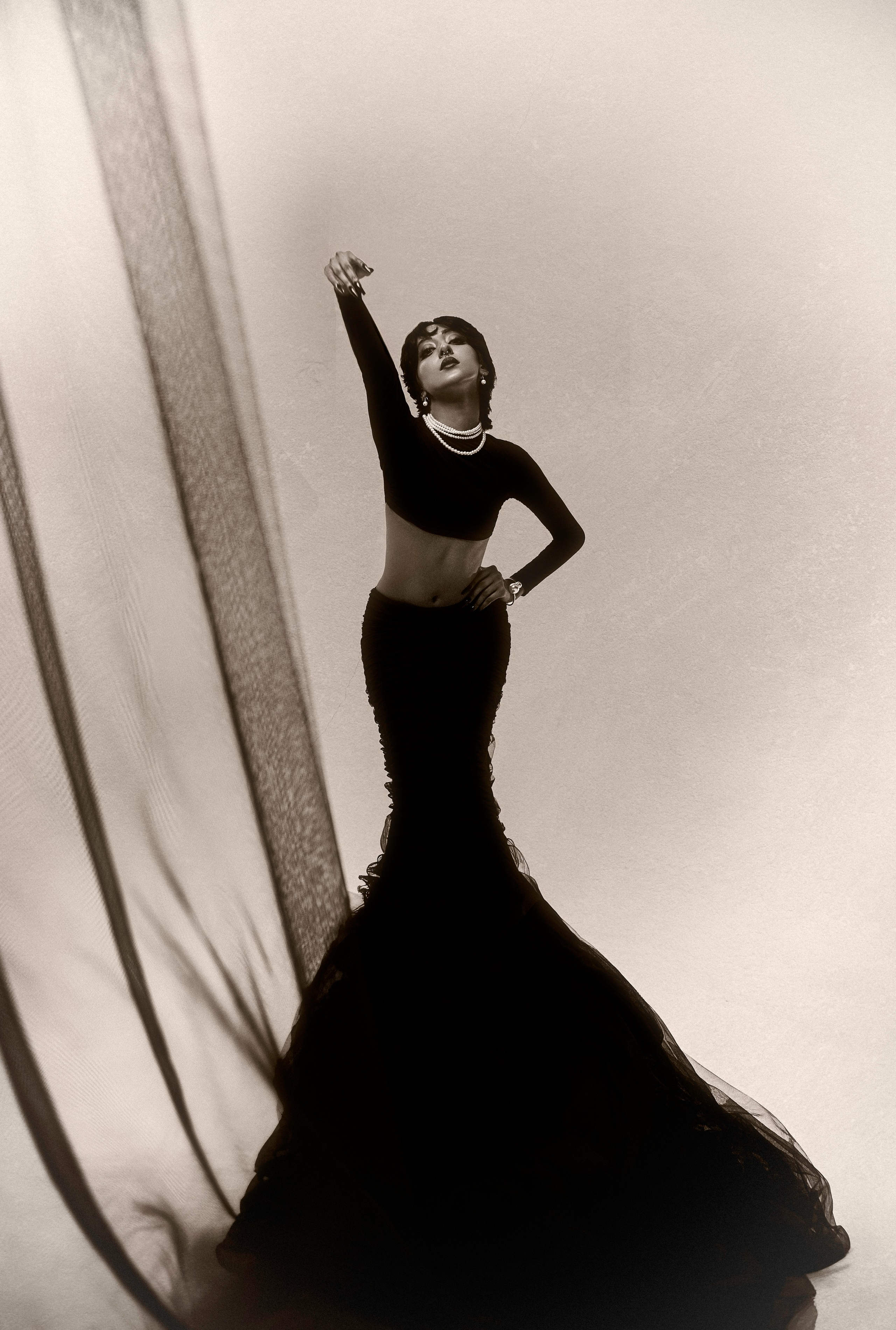 GIBSON GIRL (2024) — EDITORIAL. Versoluna