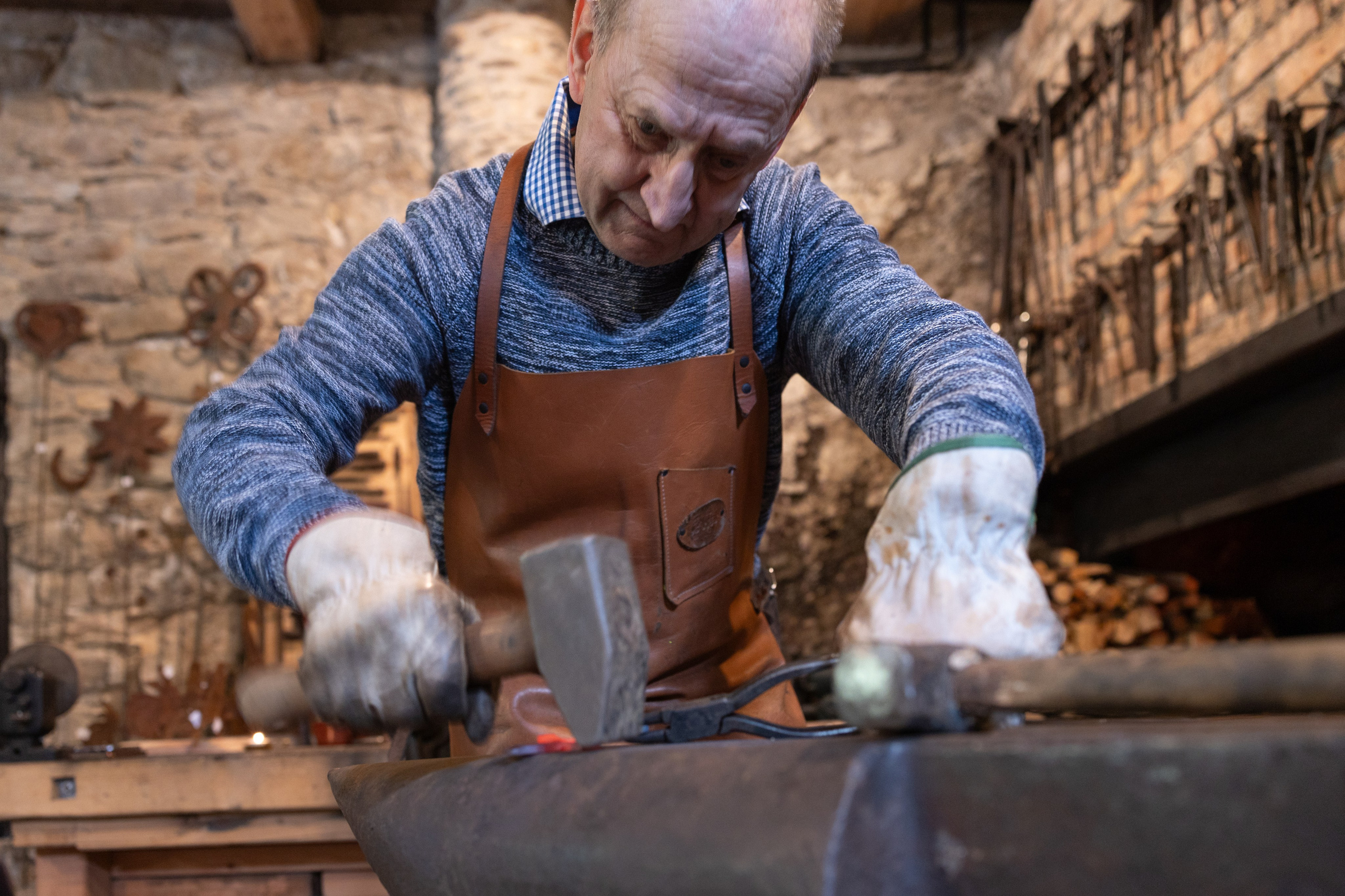 Schmied, Goldegg, 2024. Guzel Kolobova| Fotografin| Salzburg