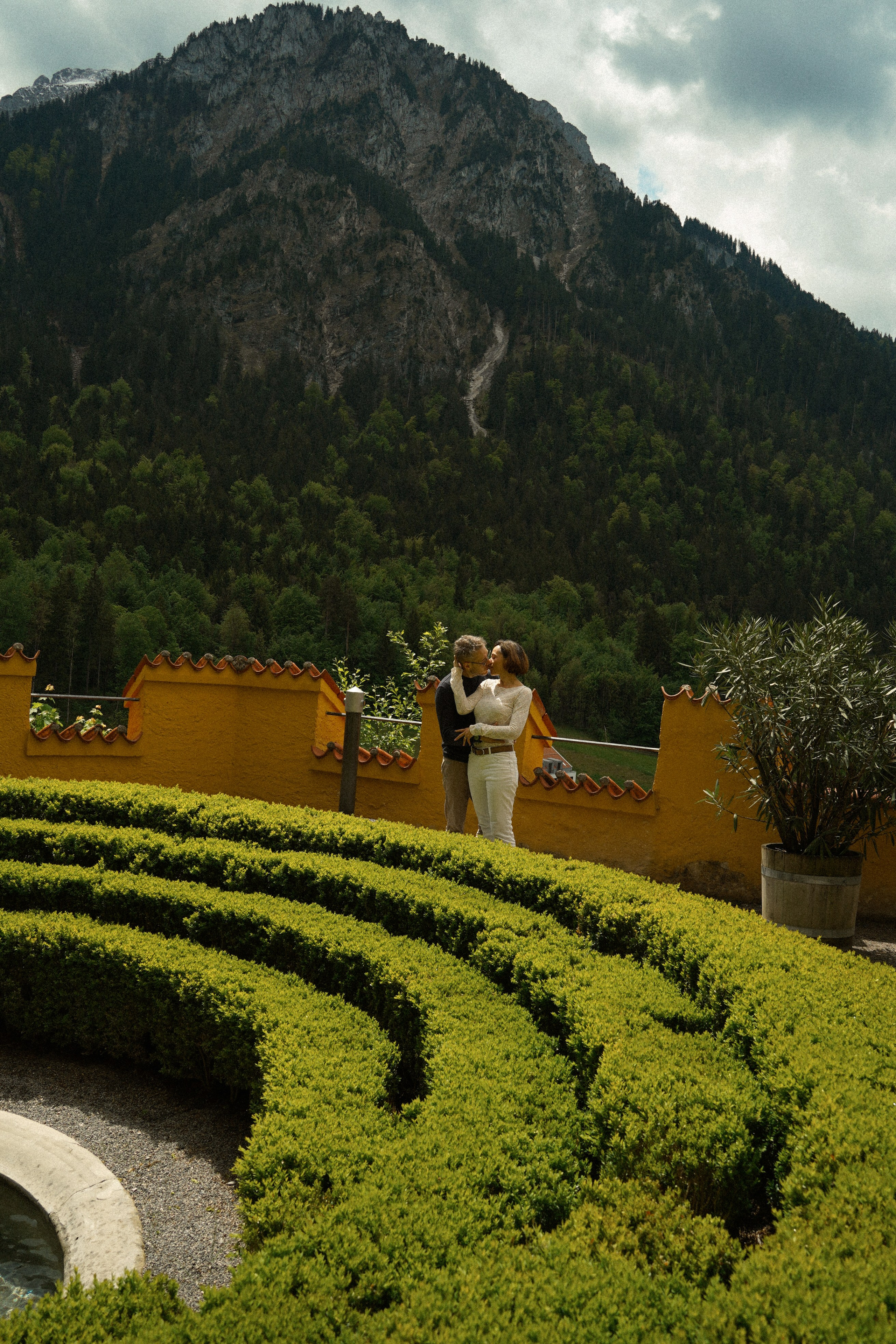 Castle Neuschwanstein / Schwangau. Couple & wedding photographer based in Bavaria Germany Alps I ForLoveLegends