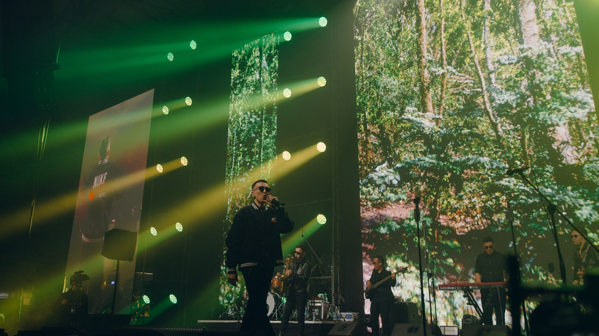 Концерт: ULUKMANAPO. Азимжан Нуритдинходжаев — свадебный фотограф