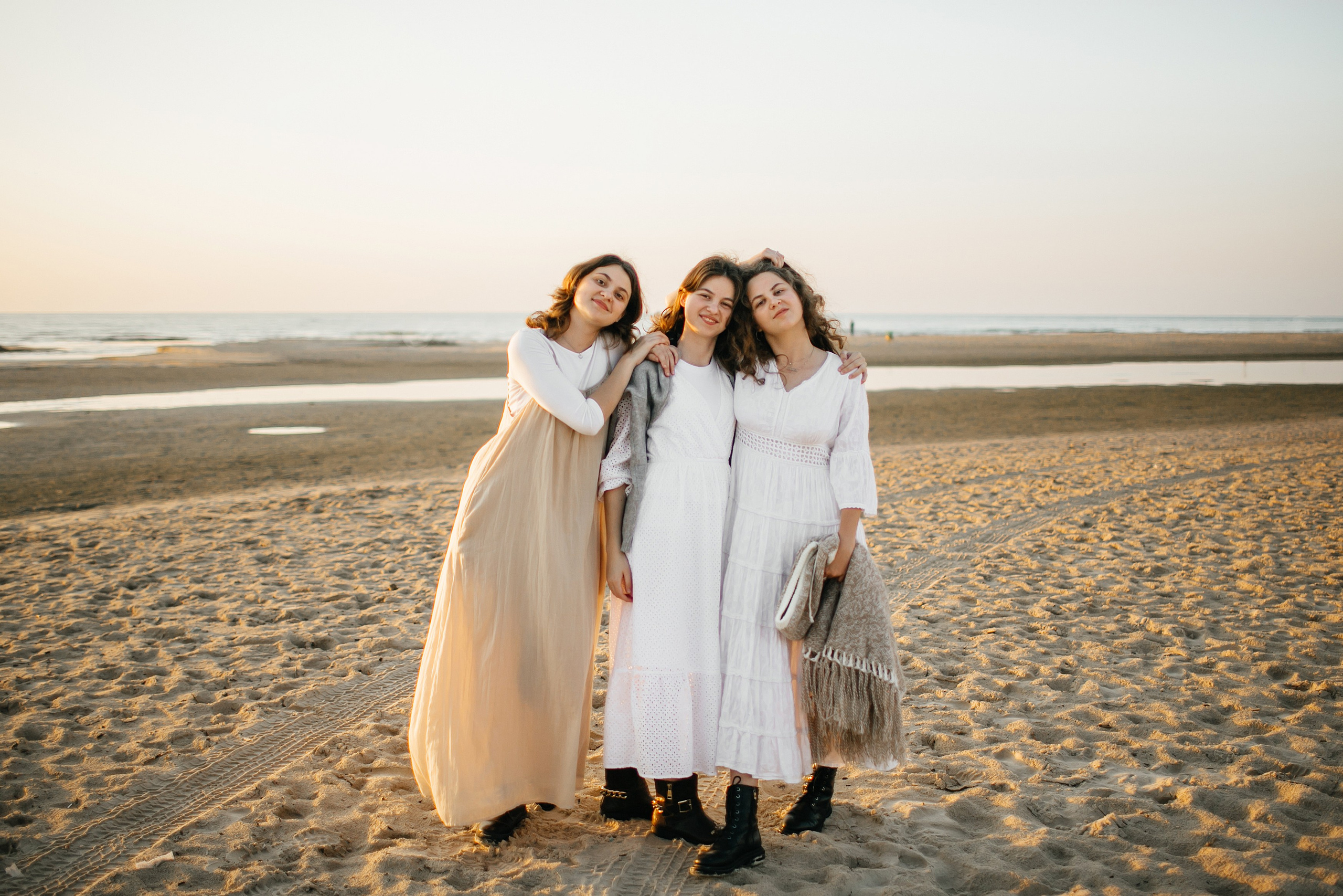 3 sisters Netanya. Family photographer in Israel