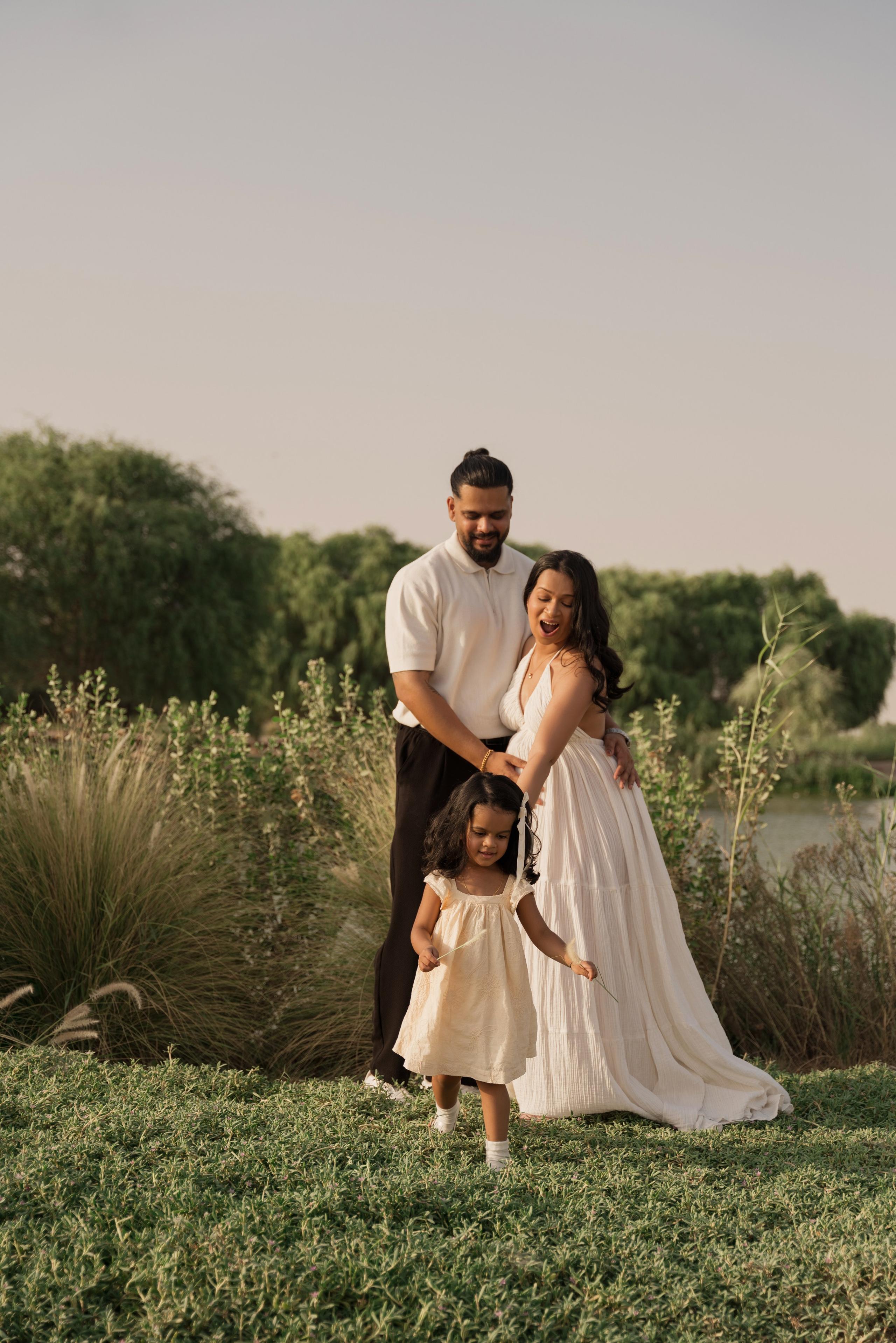 By the lake. Angela Iakovleva — Family Photographer in Dubai