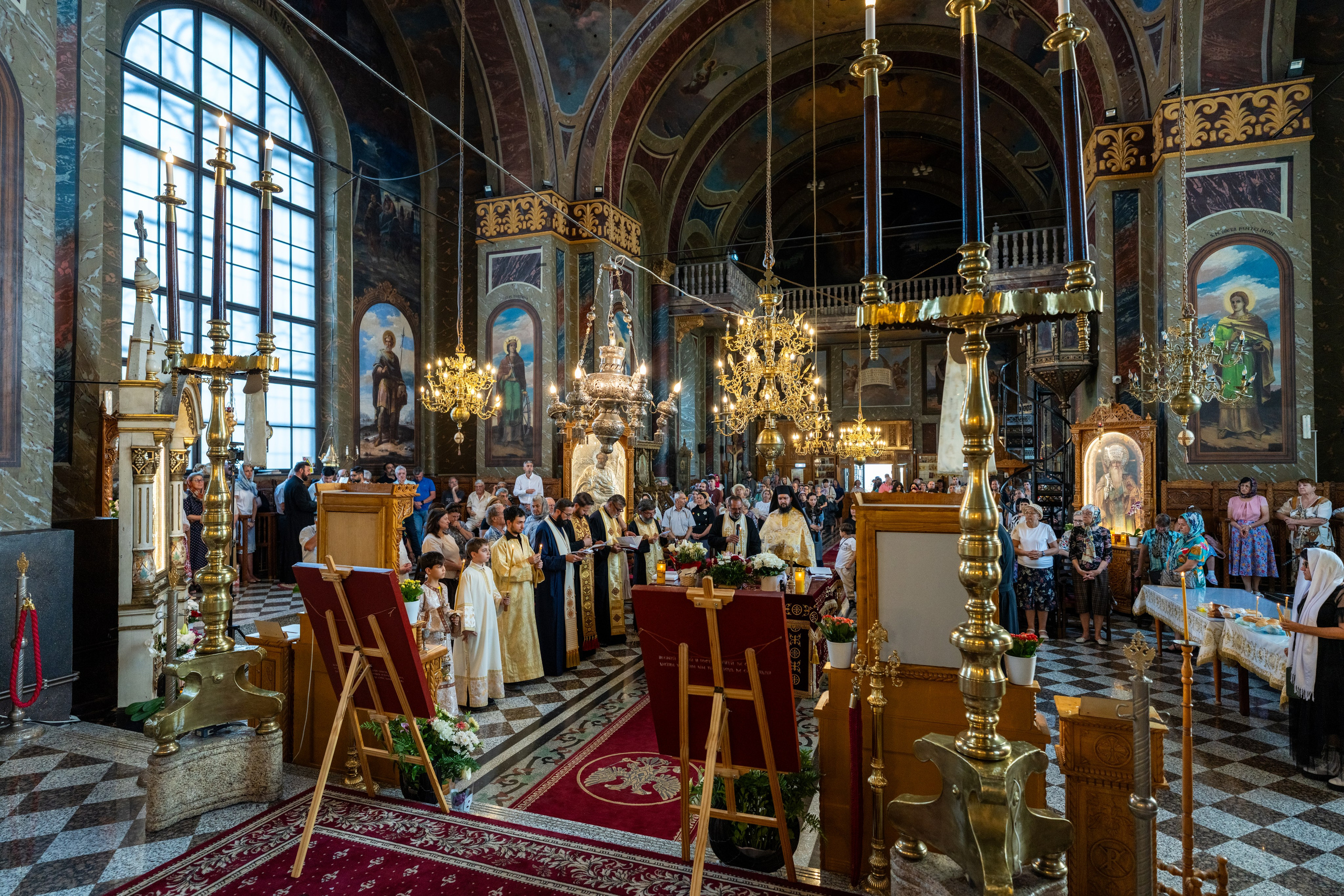 Hram Biserica Sfânta Vineri din Ploiești. Mihai Alexandra Events