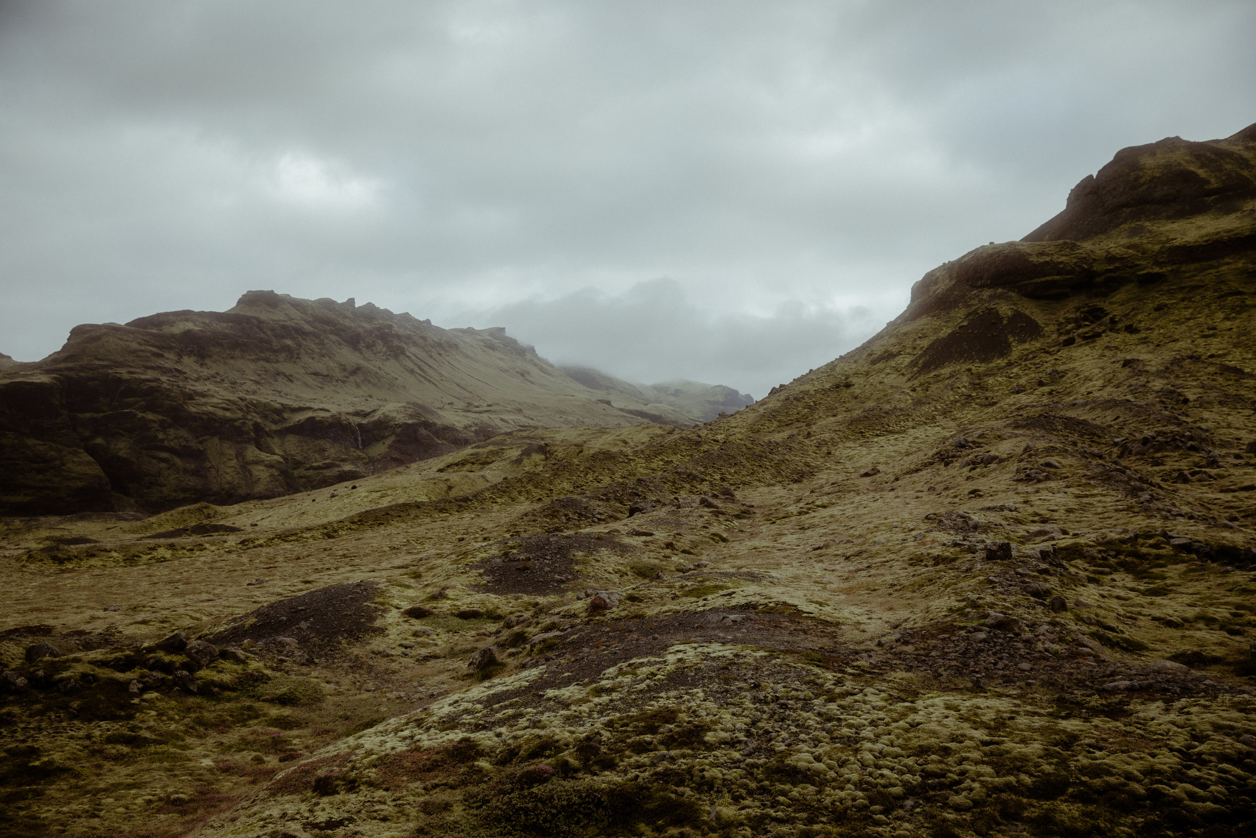 Engagement photoshoot in South Iceland. Iceland elopement photographer & videographer