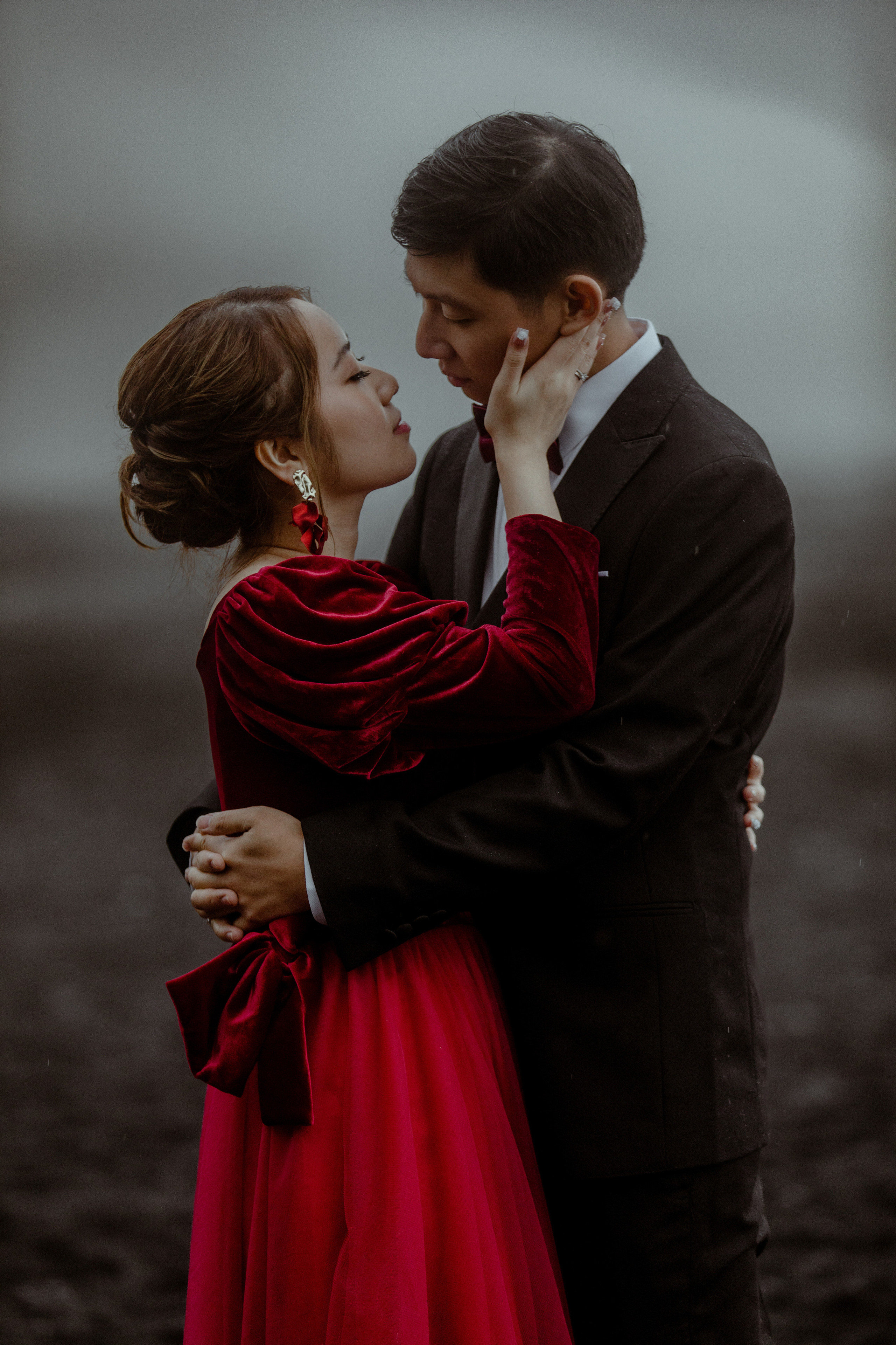 Adventure Ice Cave Elopement in Iceland. Iceland elopement photographer & videographer