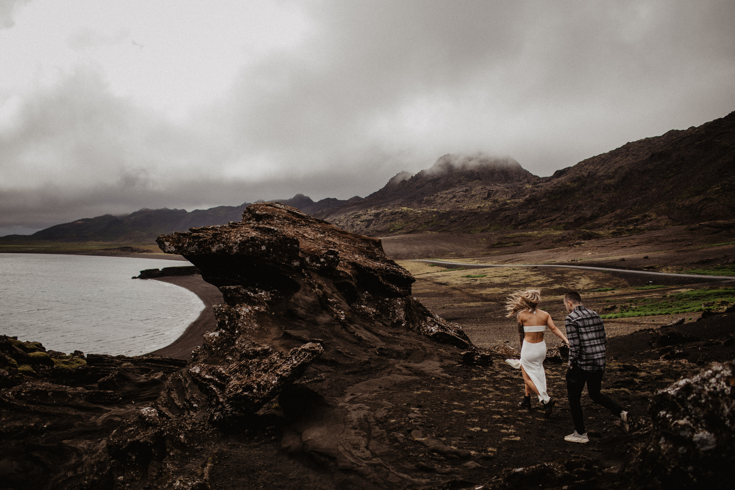 Engagement photoshoot in Iceland | Proposal in Iceland. Iceland elopement photographer & videographer