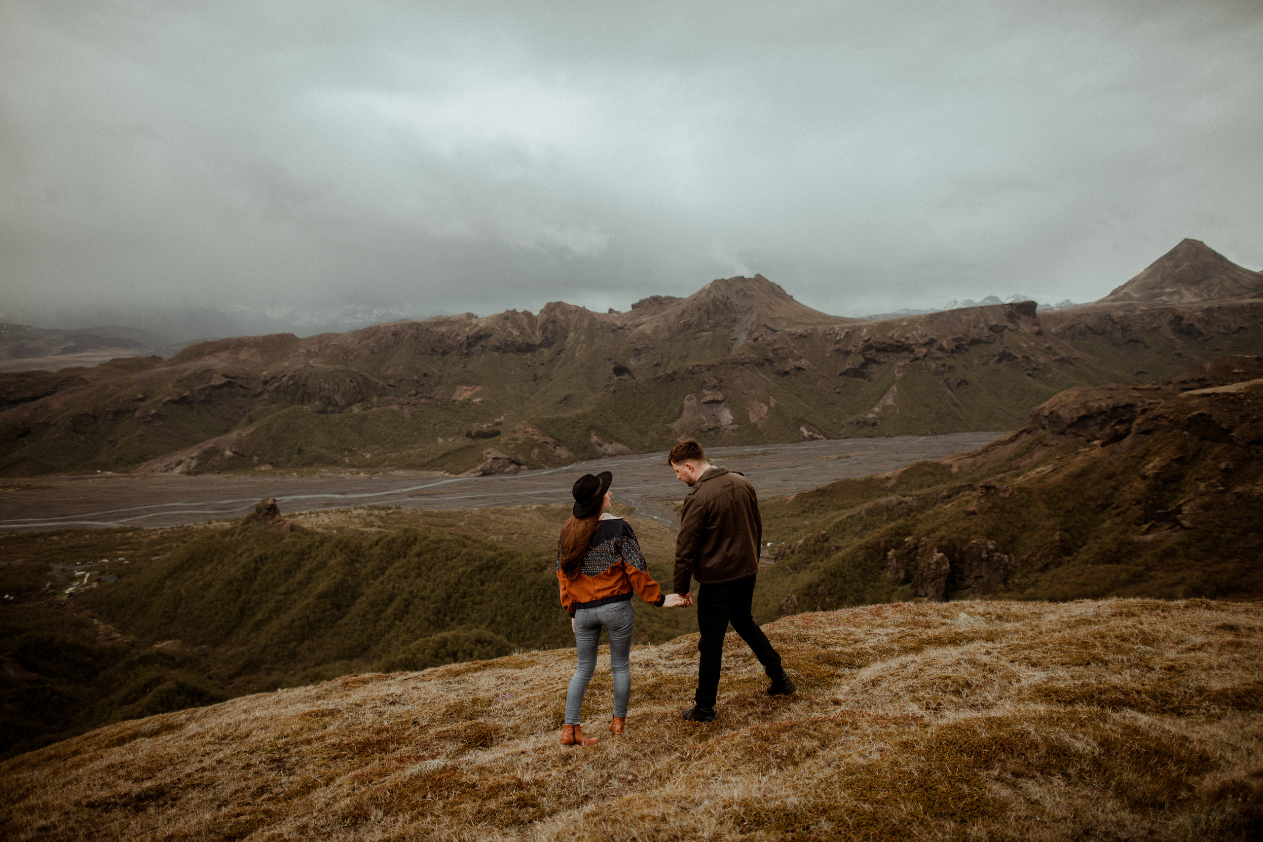 Hiking photoshoot in highlands of Iceland. Iceland elopement photographer & videographer