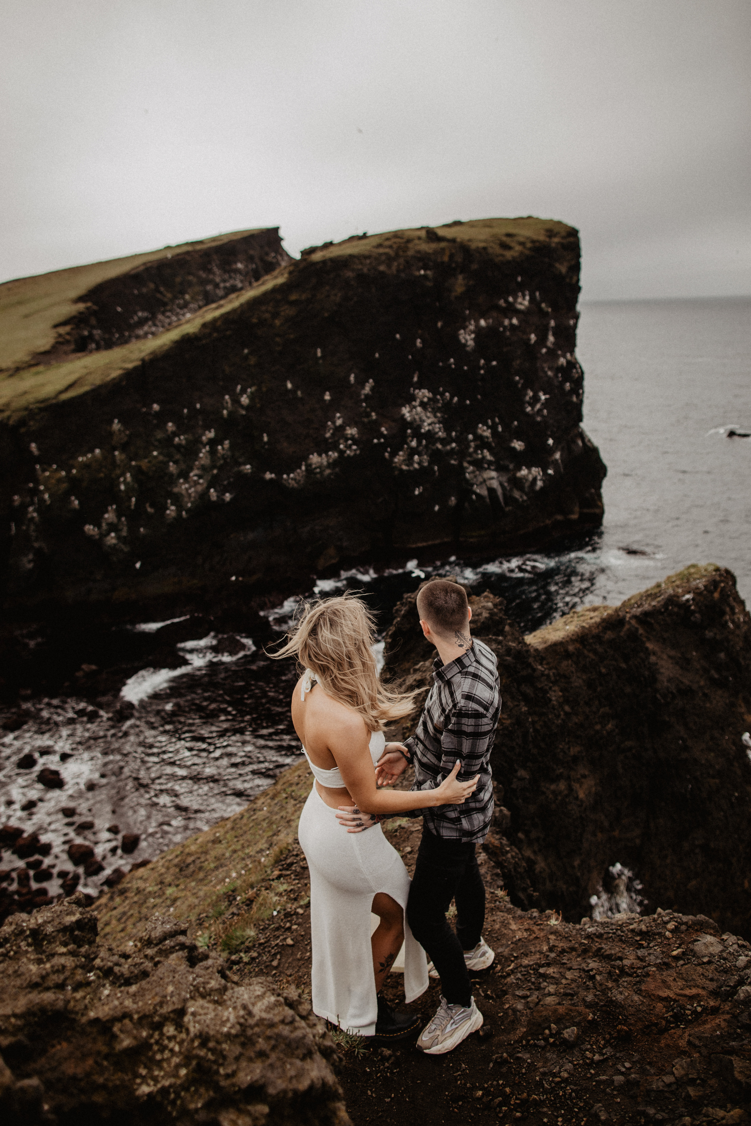 Engagement photoshoot in Iceland | Proposal in Iceland. Iceland elopement photographer & videographer