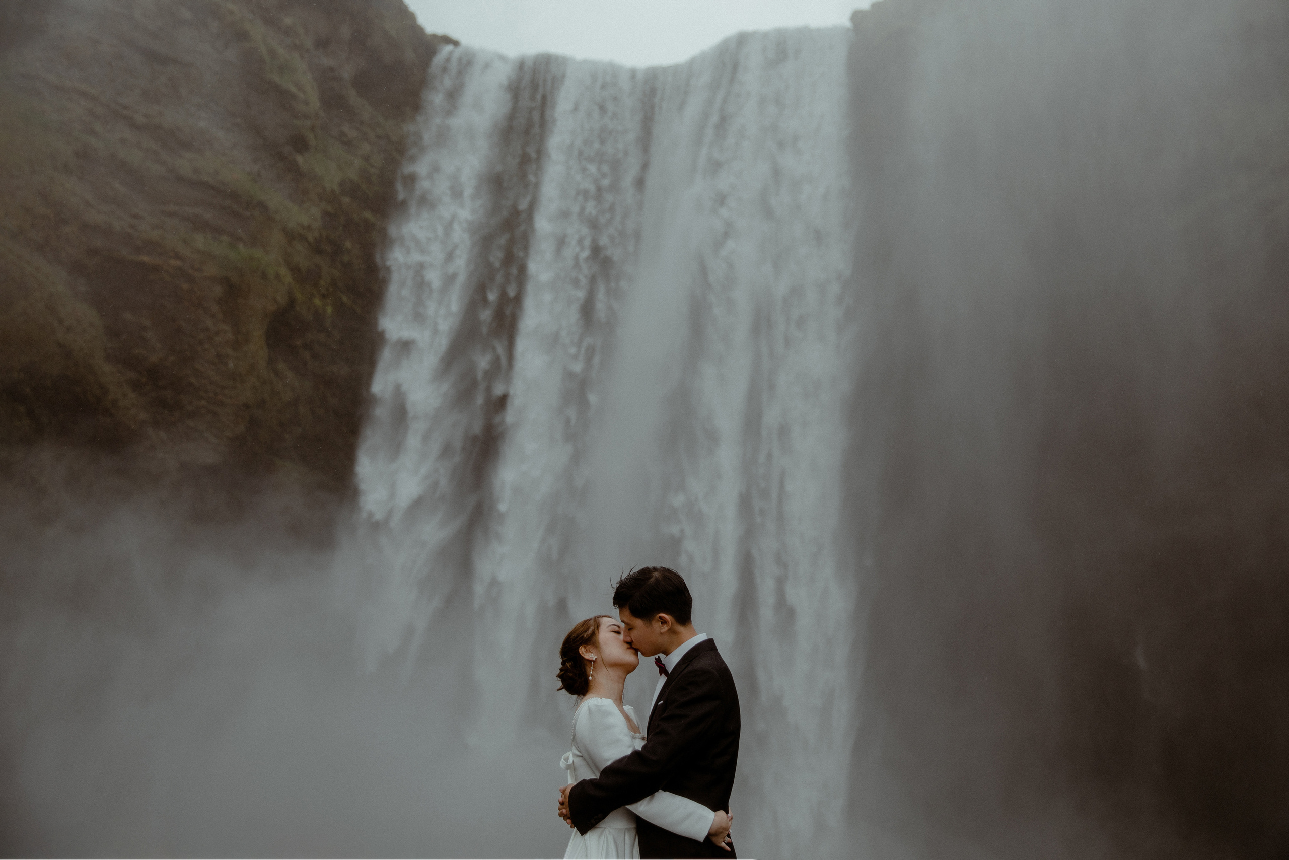 Skogafoss elopement
