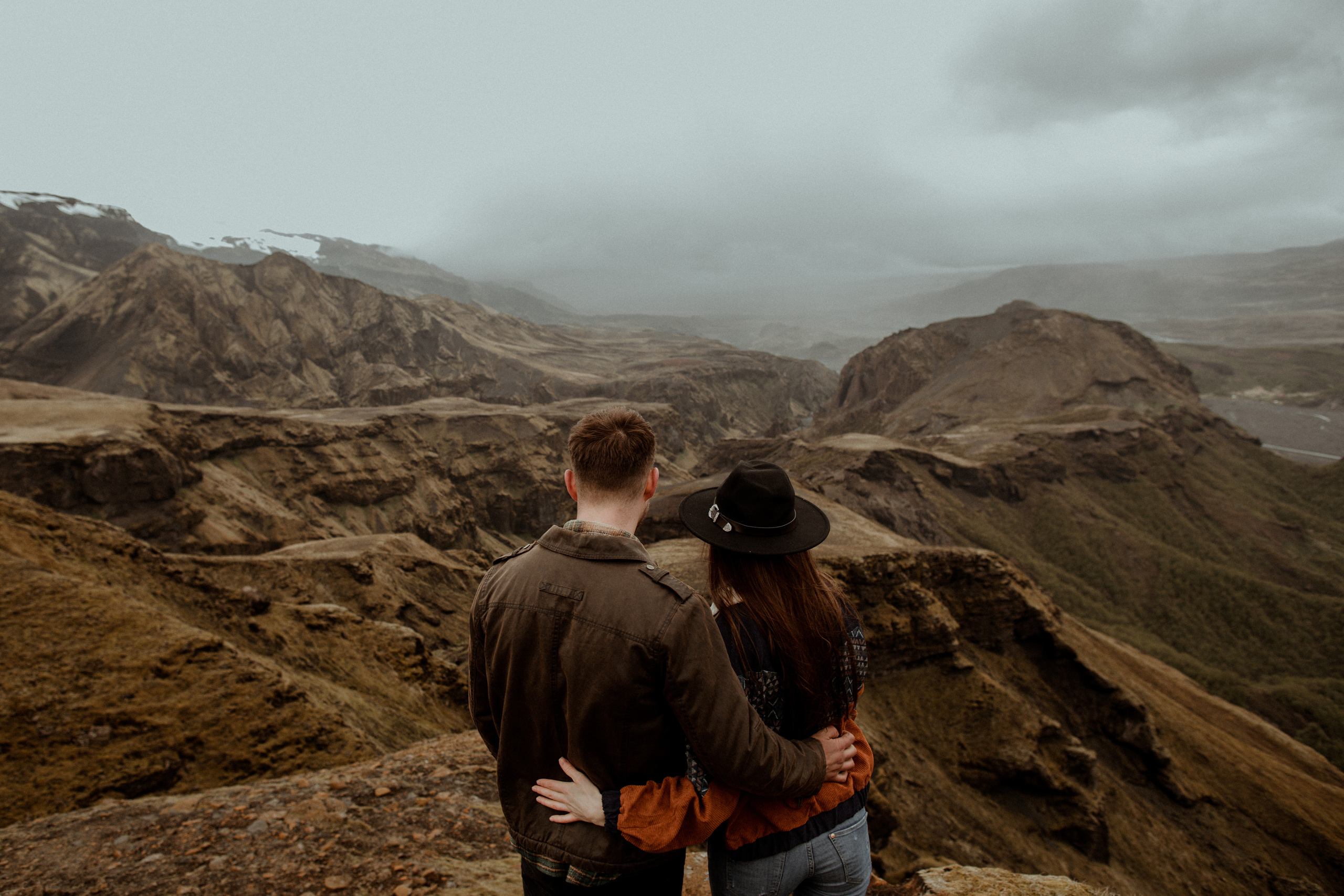 Hiking photoshoot in highlands of Iceland. Iceland elopement photographer & videographer