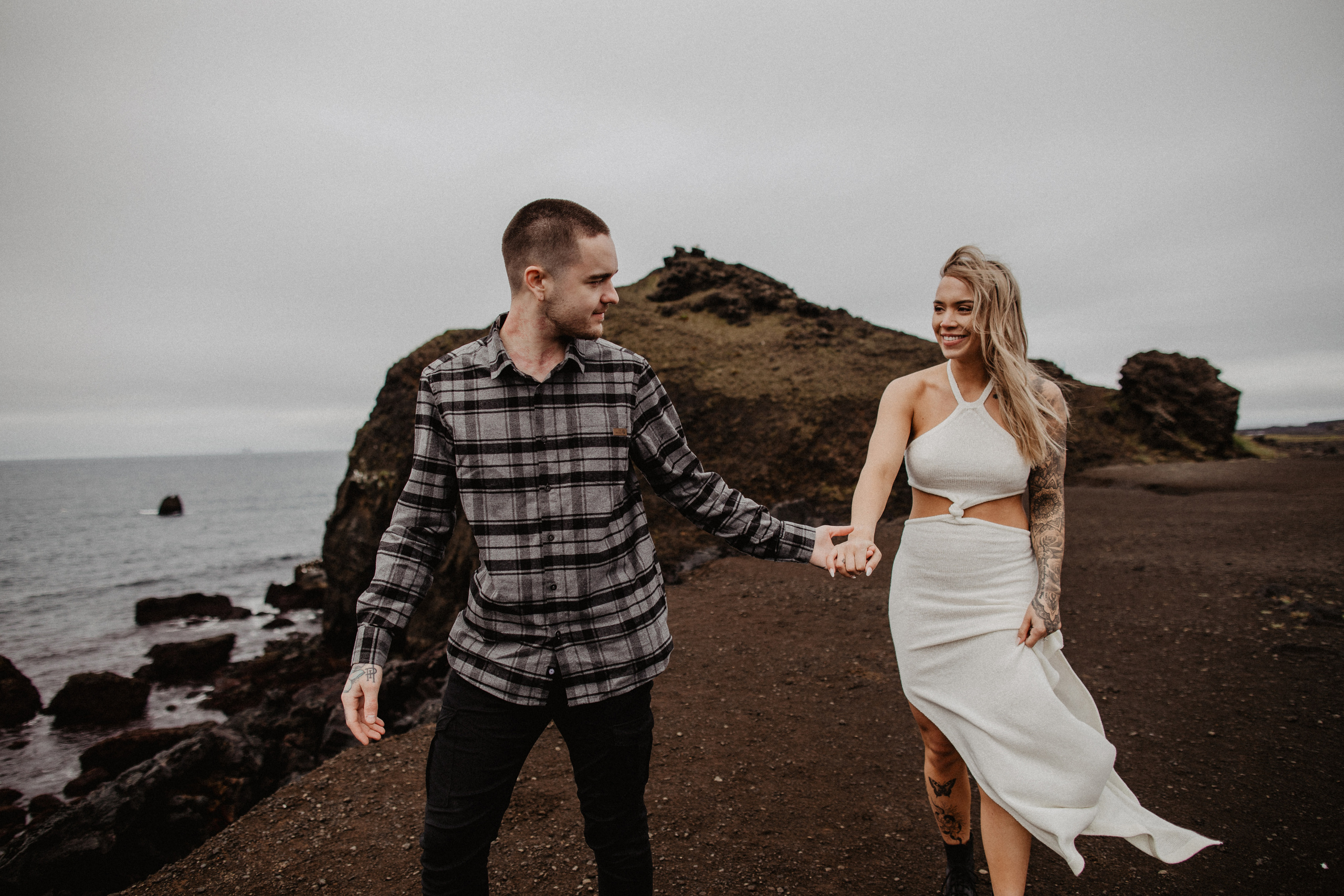 Engagement photoshoot in Iceland | Proposal in Iceland. Iceland elopement photographer & videographer