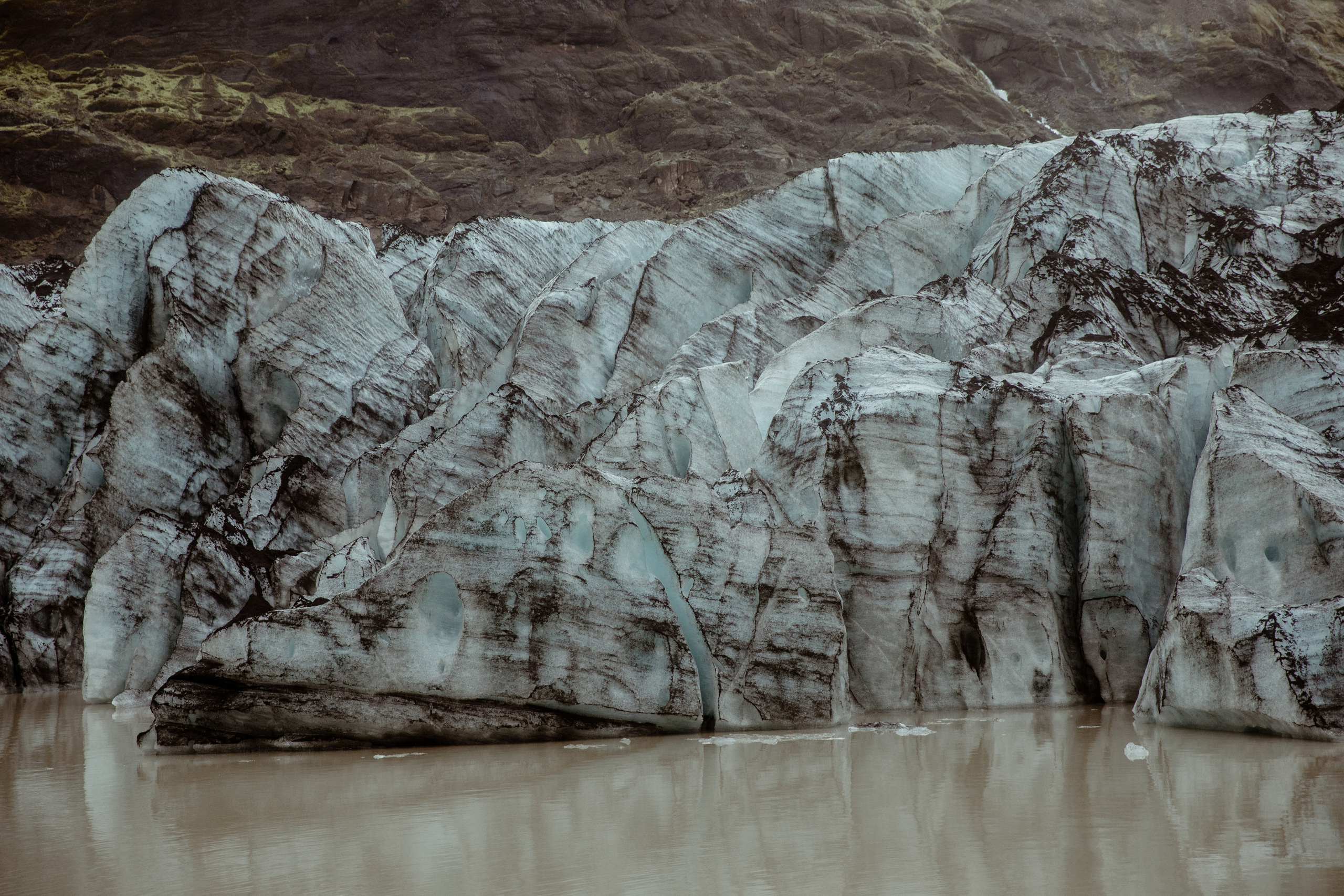 Engagement photoshoot in South Iceland. Iceland elopement photographer & videographer