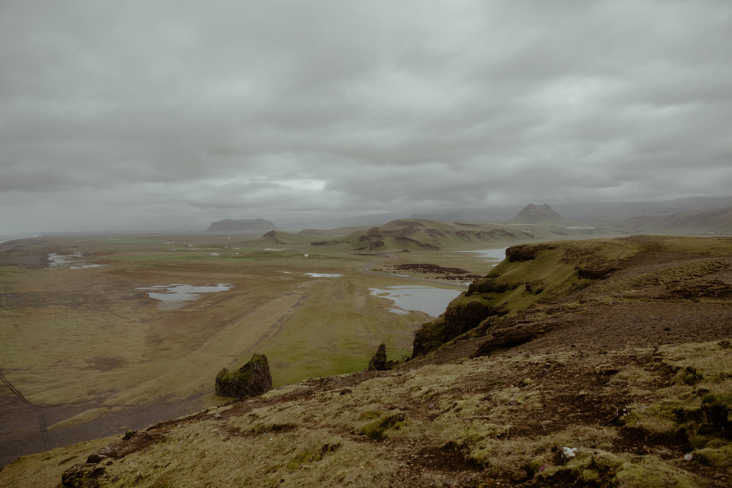 Engagement photoshoot in South Iceland. Iceland elopement photographer & videographer
