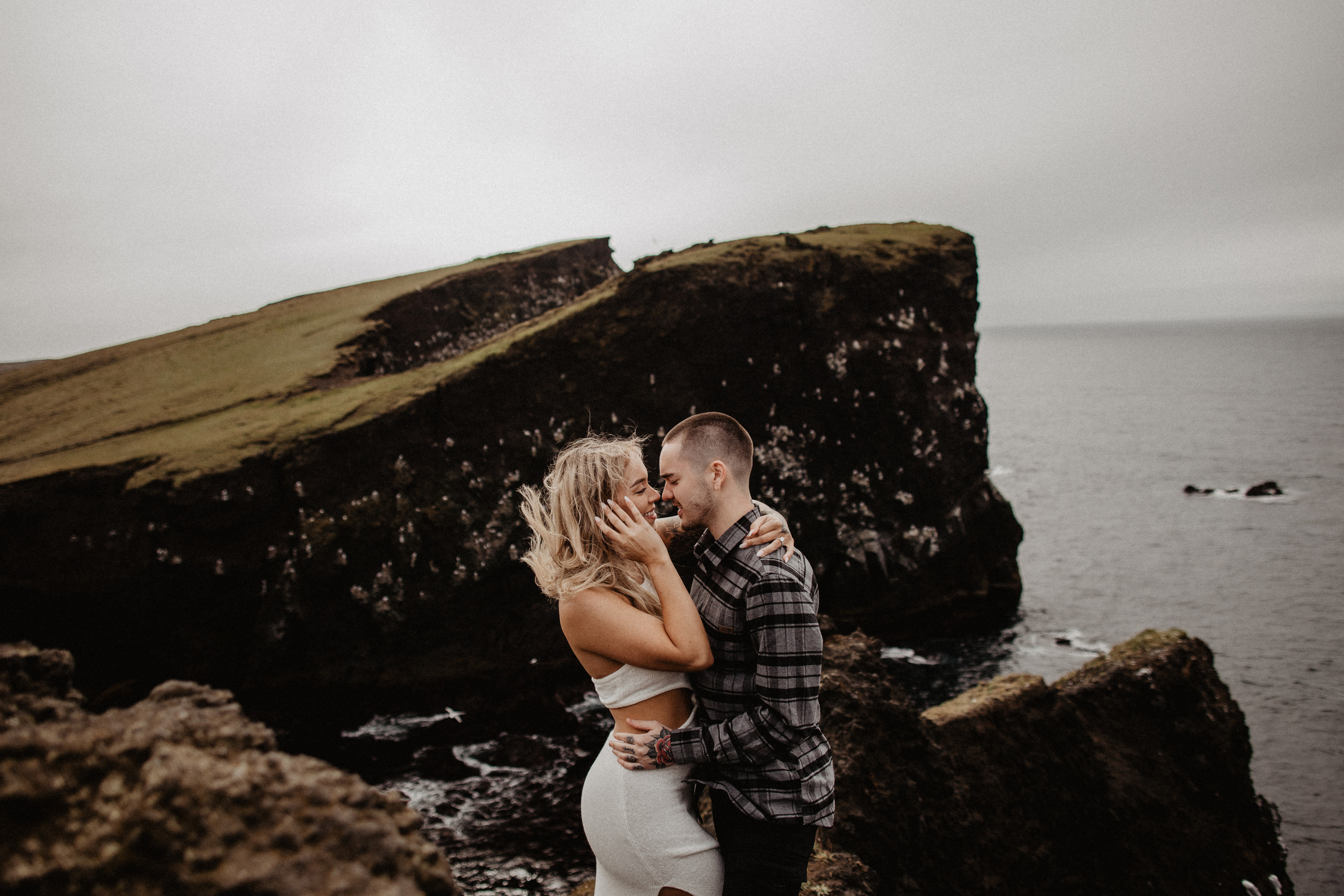 Engagement photoshoot in Iceland | Proposal in Iceland. Iceland elopement photographer & videographer