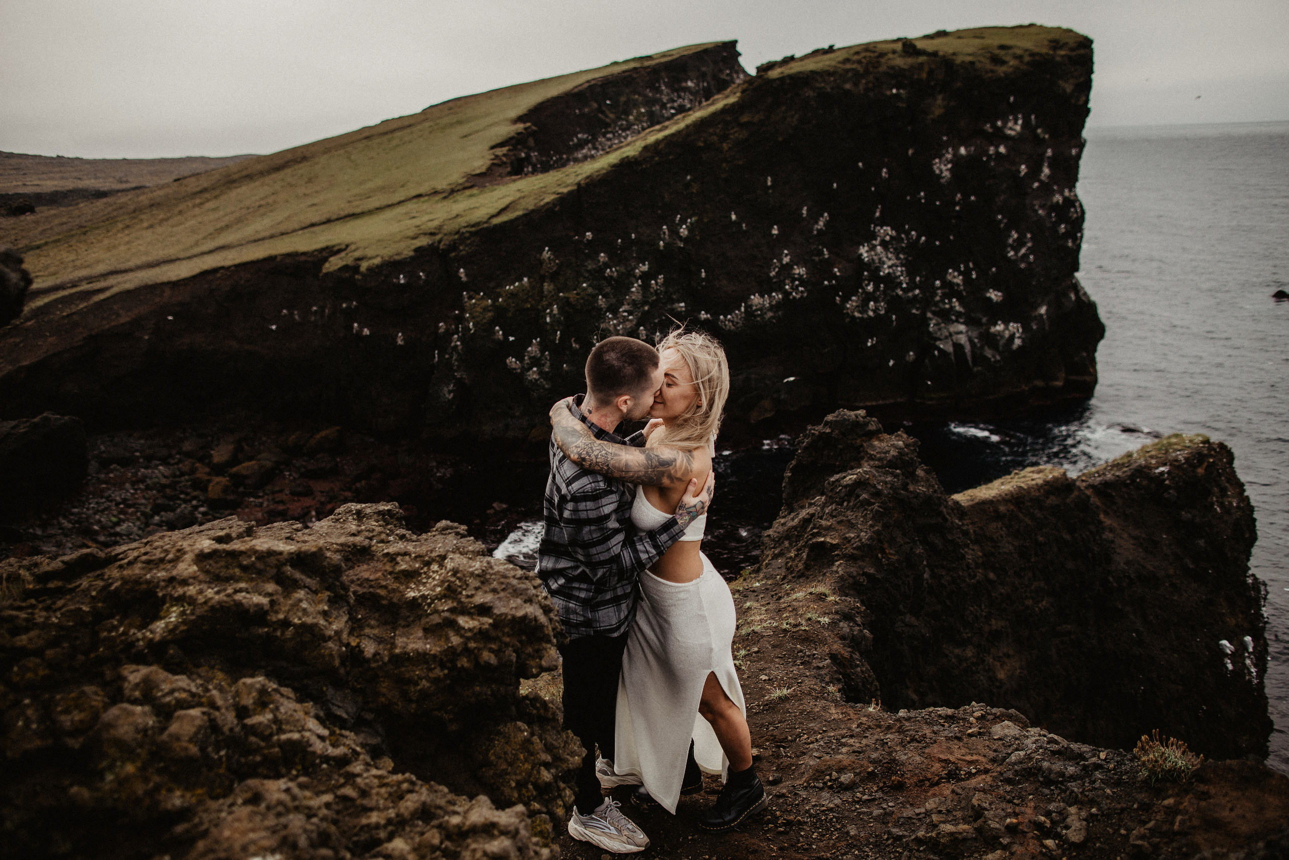 Engagement photoshoot in Iceland | Proposal in Iceland. Iceland elopement photographer & videographer