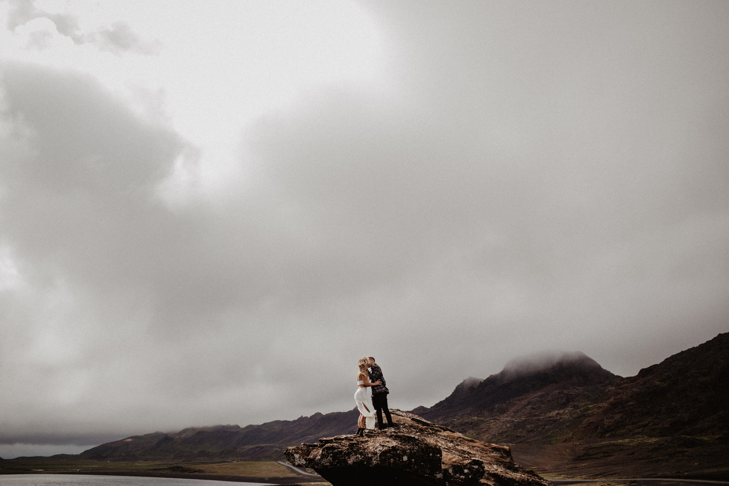 Engagement photoshoot in Iceland | Proposal in Iceland. Iceland elopement photographer & videographer