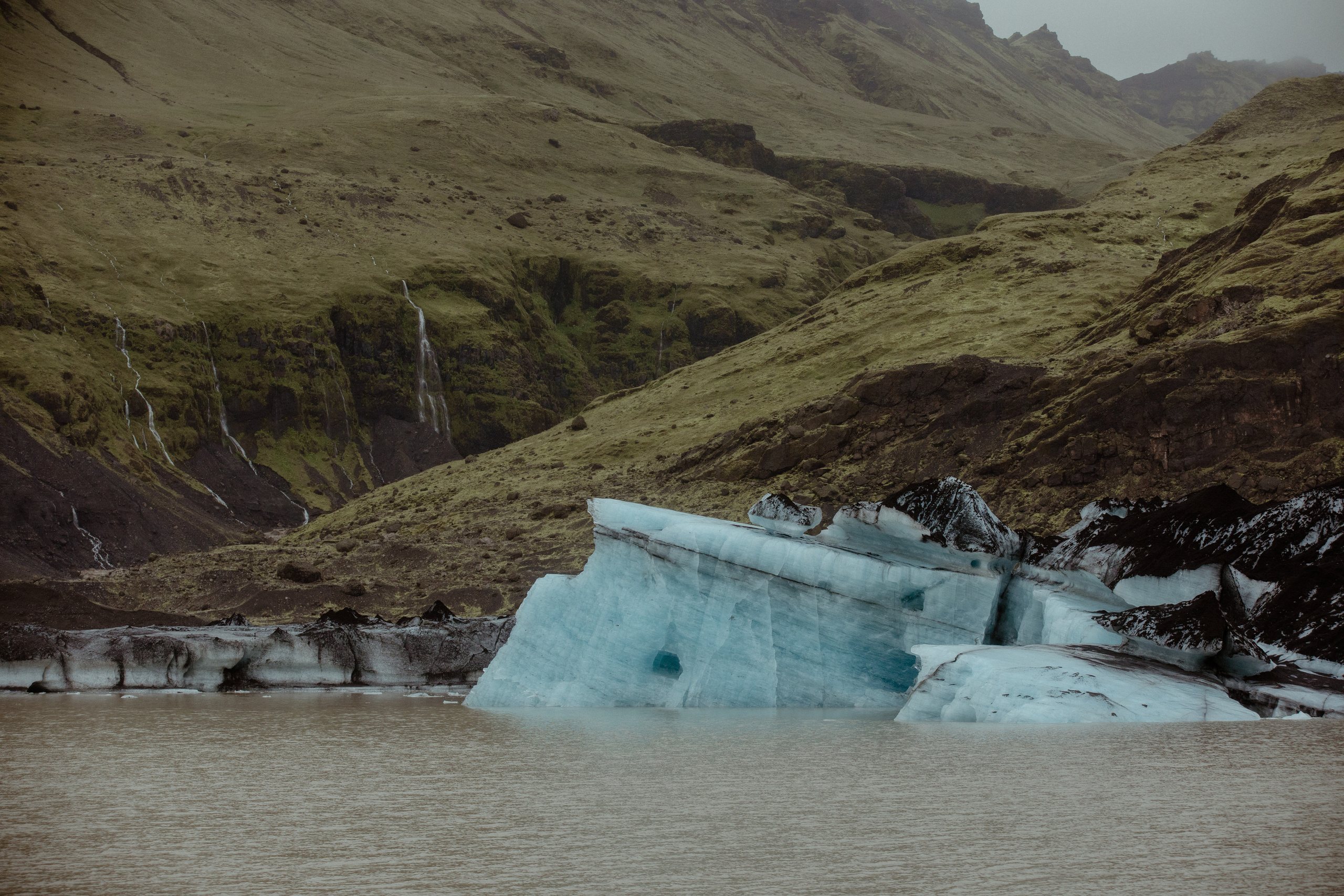 Engagement photoshoot in South Iceland. Iceland elopement photographer & videographer