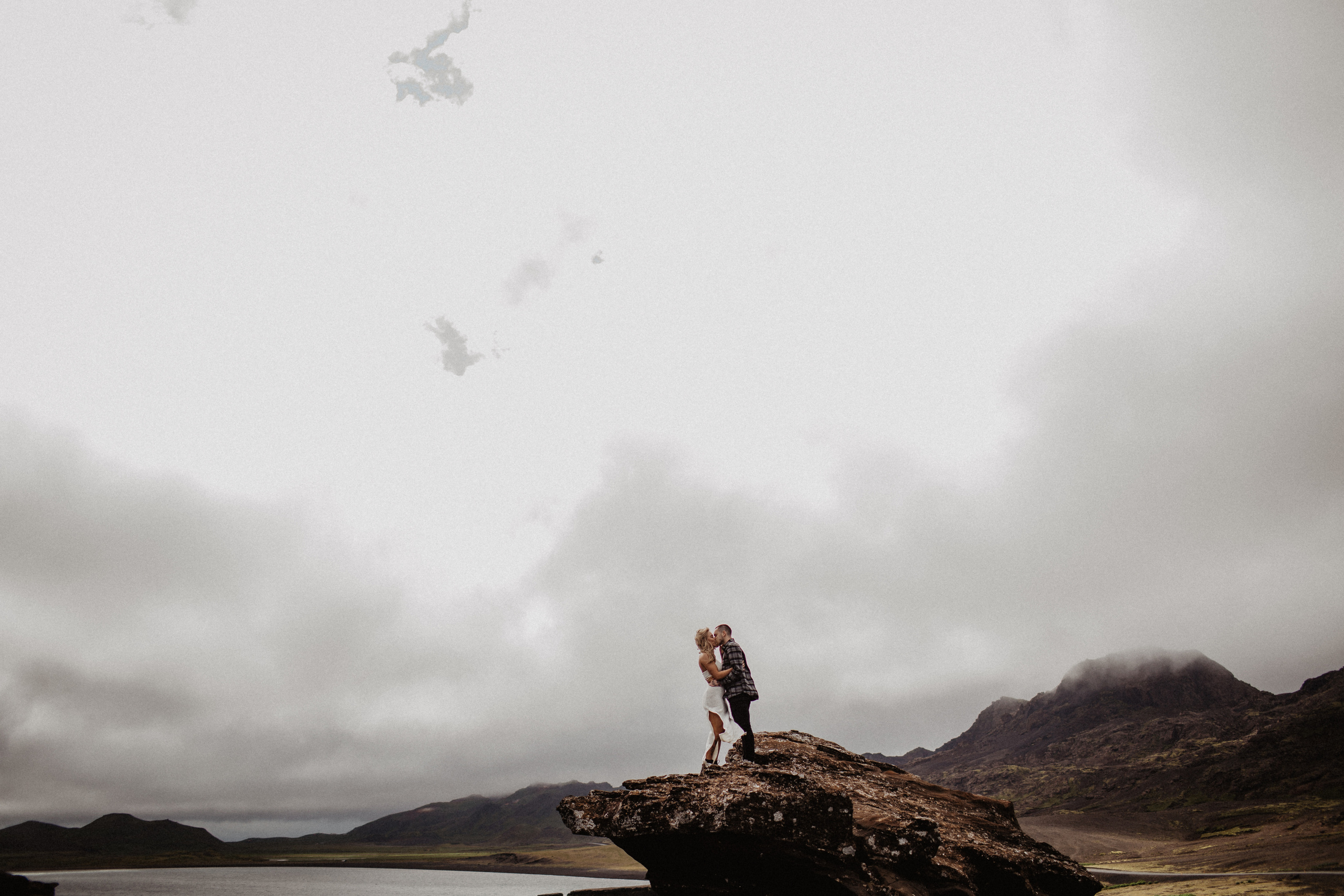 Engagement photoshoot in Iceland | Proposal in Iceland. Iceland elopement photographer & videographer