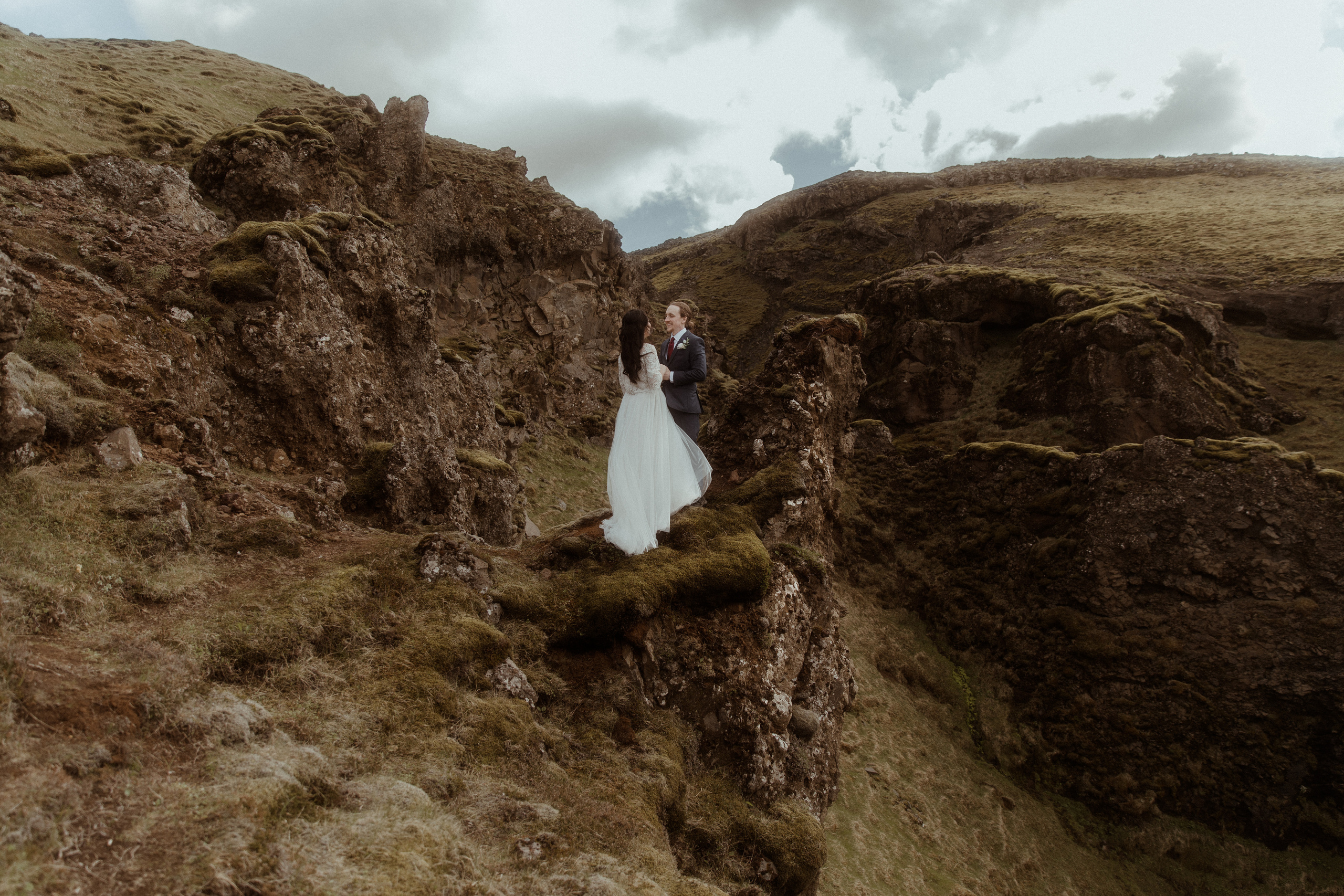 Hiking Iceland Elopement. Iceland elopement photographer & videographer