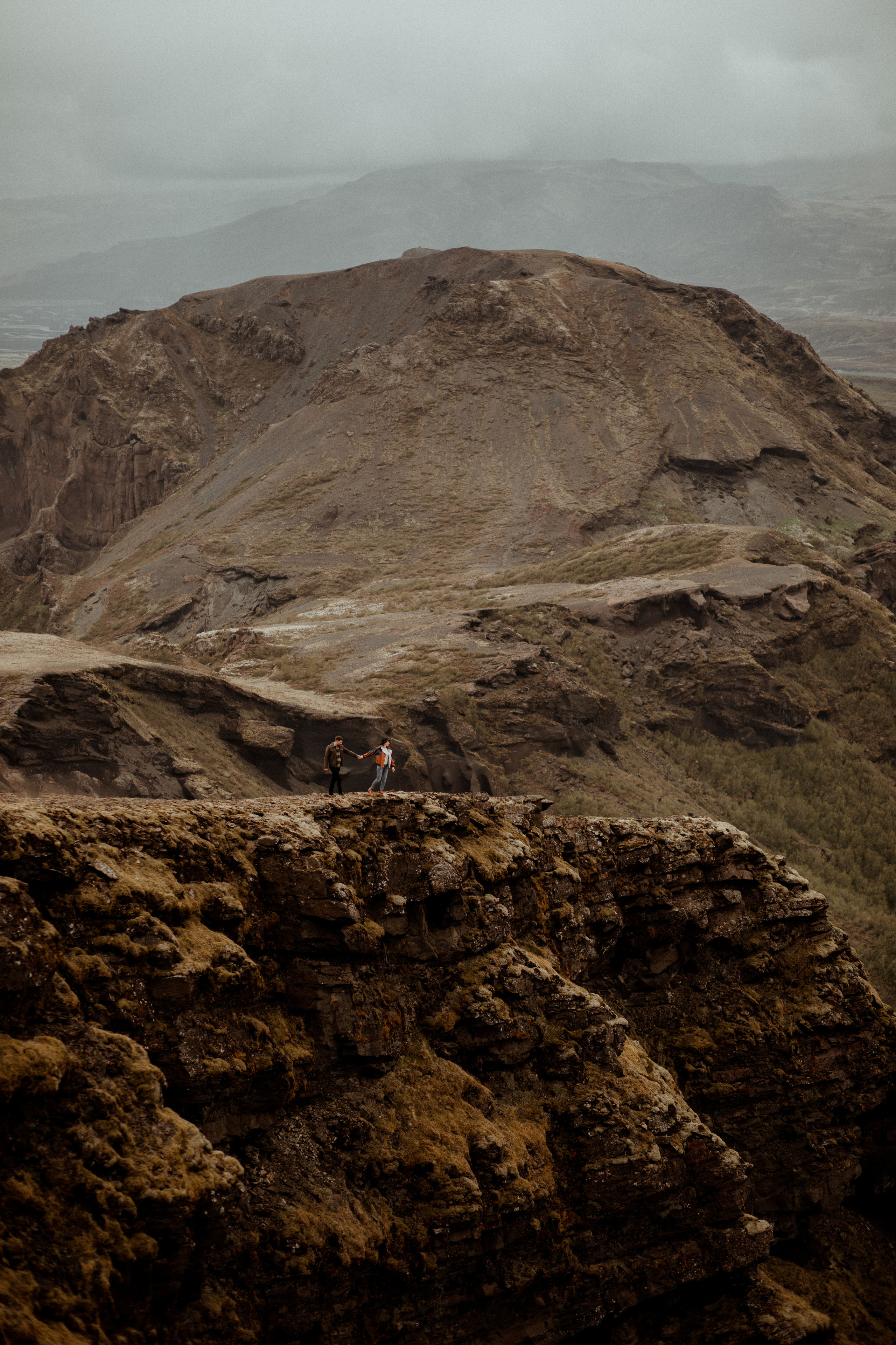 Hiking photoshoot in highlands of Iceland. Iceland elopement photographer & videographer