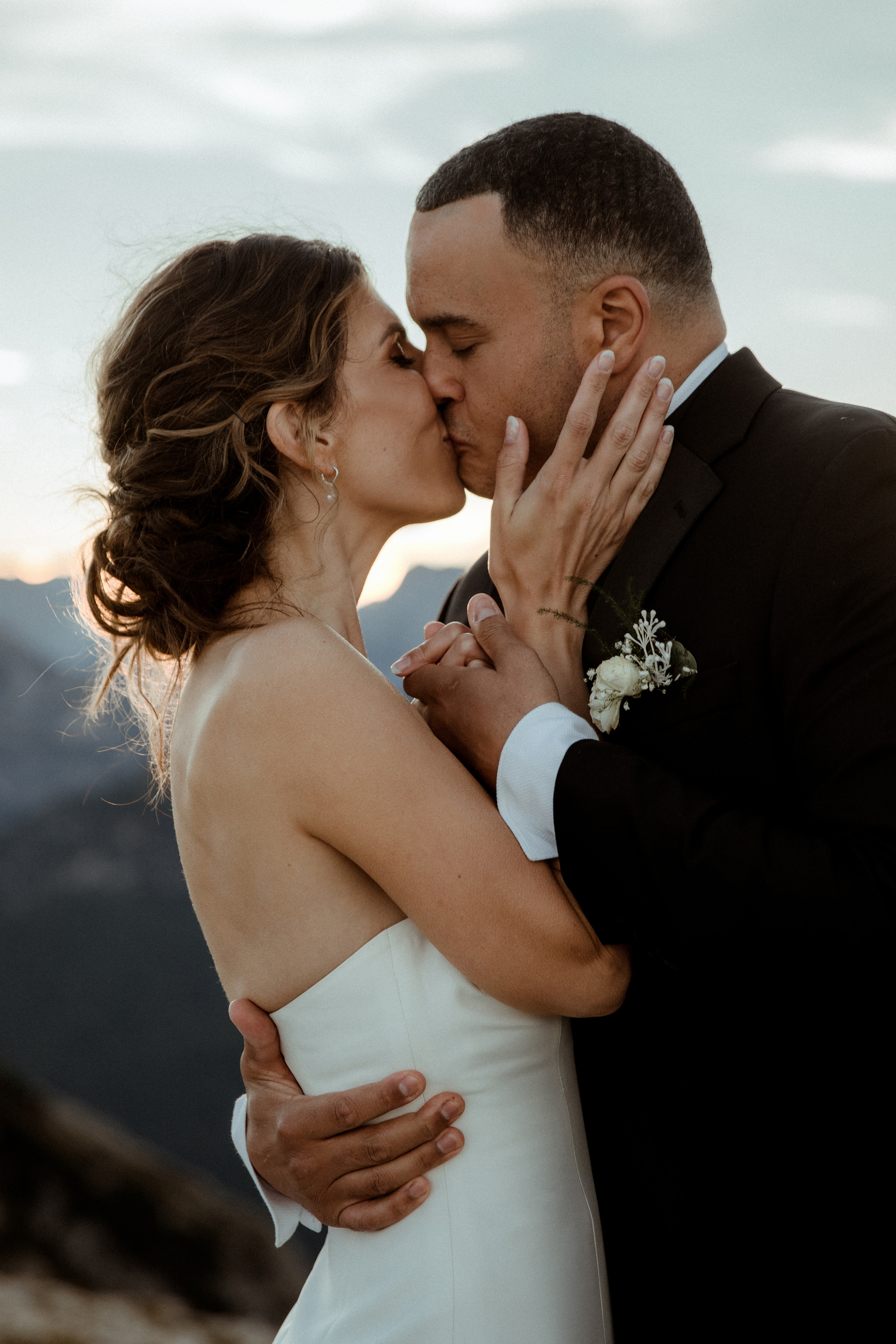 Sunrise Dolomites Elopement. Iceland elopement photographer & videographer