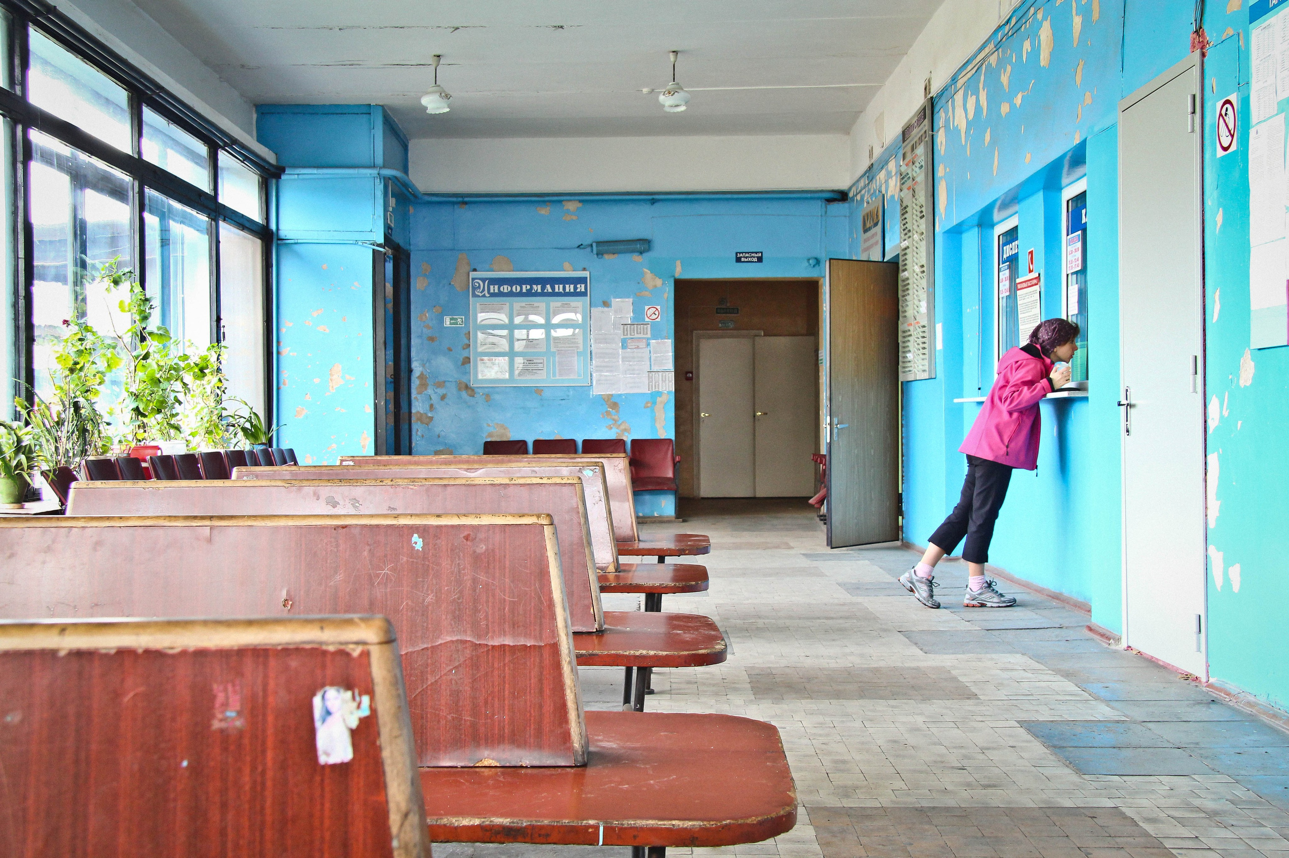 2012. Стрит-фотография, полная абсурда, идиотизма и красоты