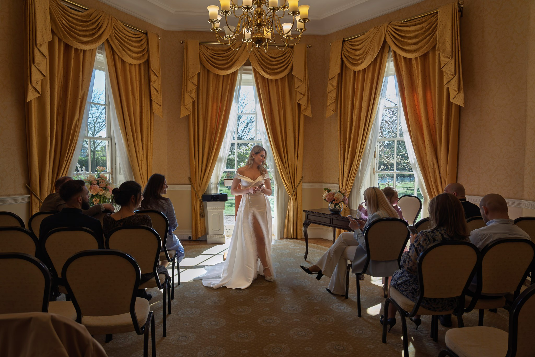 Book a wedding photographer and videographer in London. Wedding photographer in United Kingdom