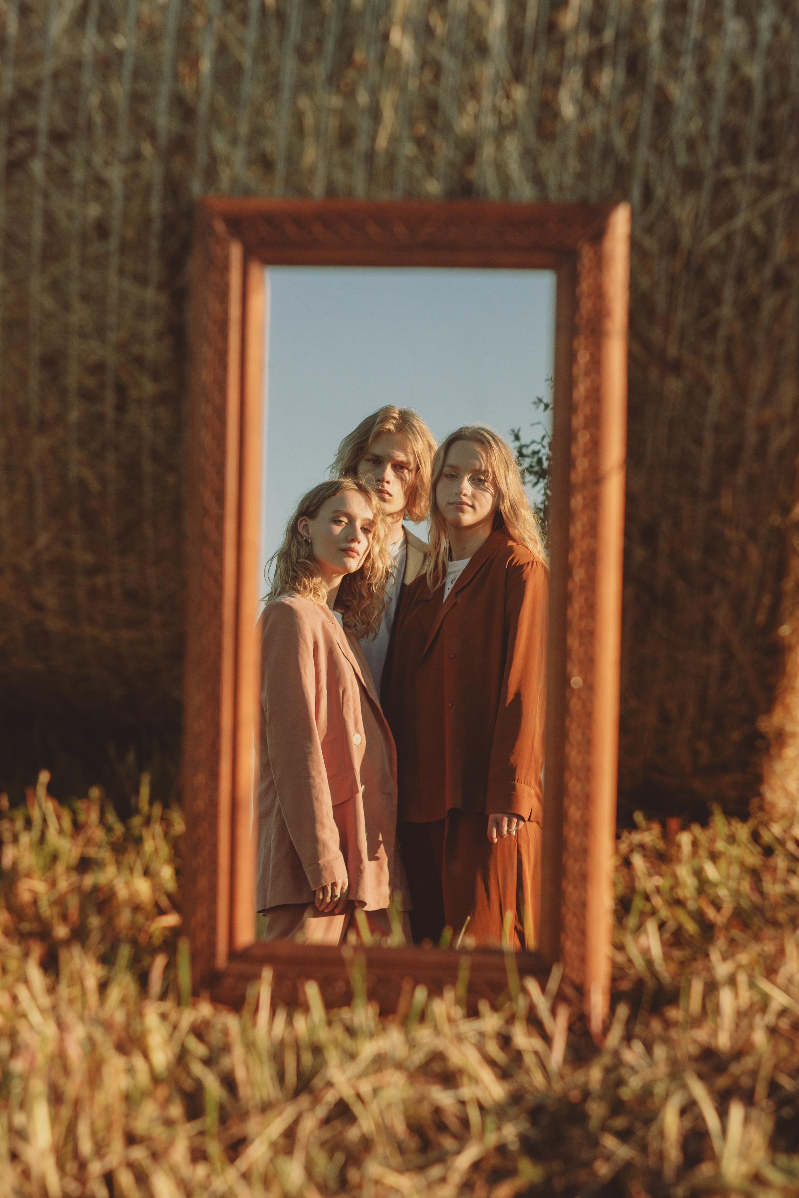 Smiltė, Rugilė & Ignas. Fotografė Aleksandra Samozvanova