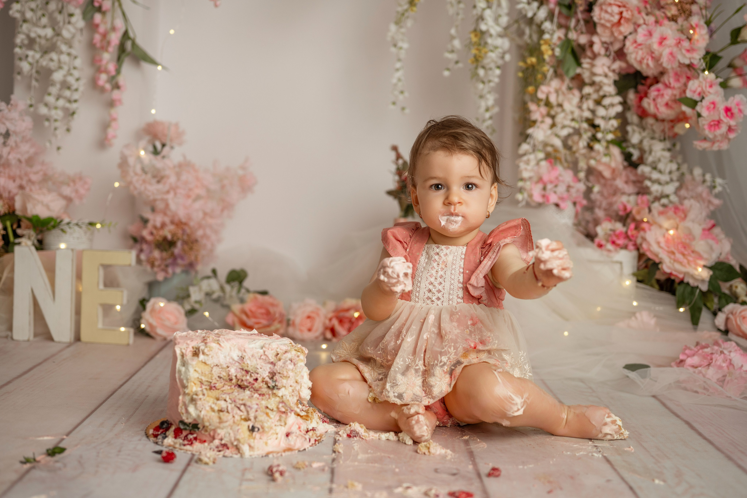 Aniversare- Smash The Cake. Andreeacatana.ro