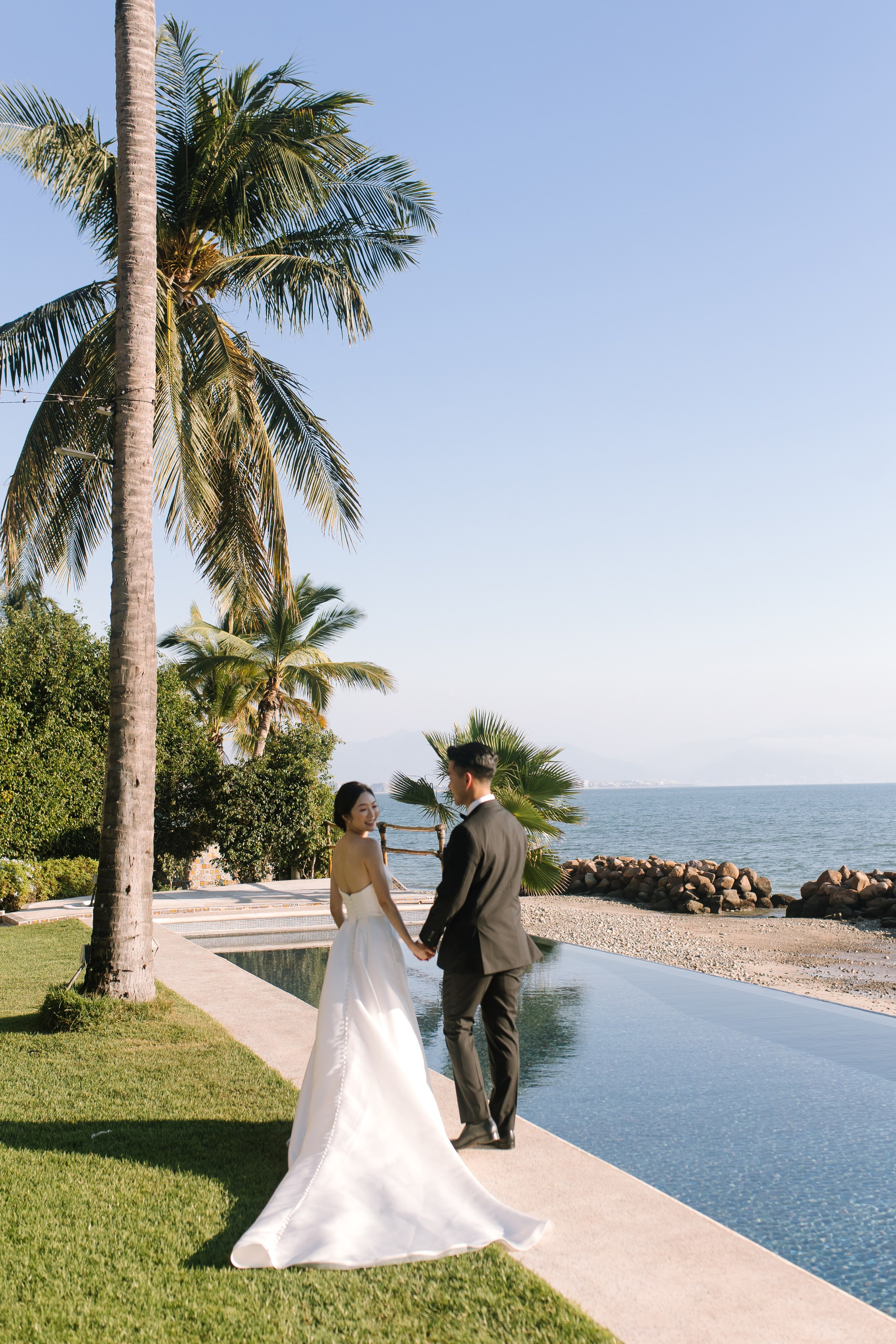 Martoca Beach Garden. Wedding photographer Mexico Sayulita Puerto Vallarta Punta Mita Cabo