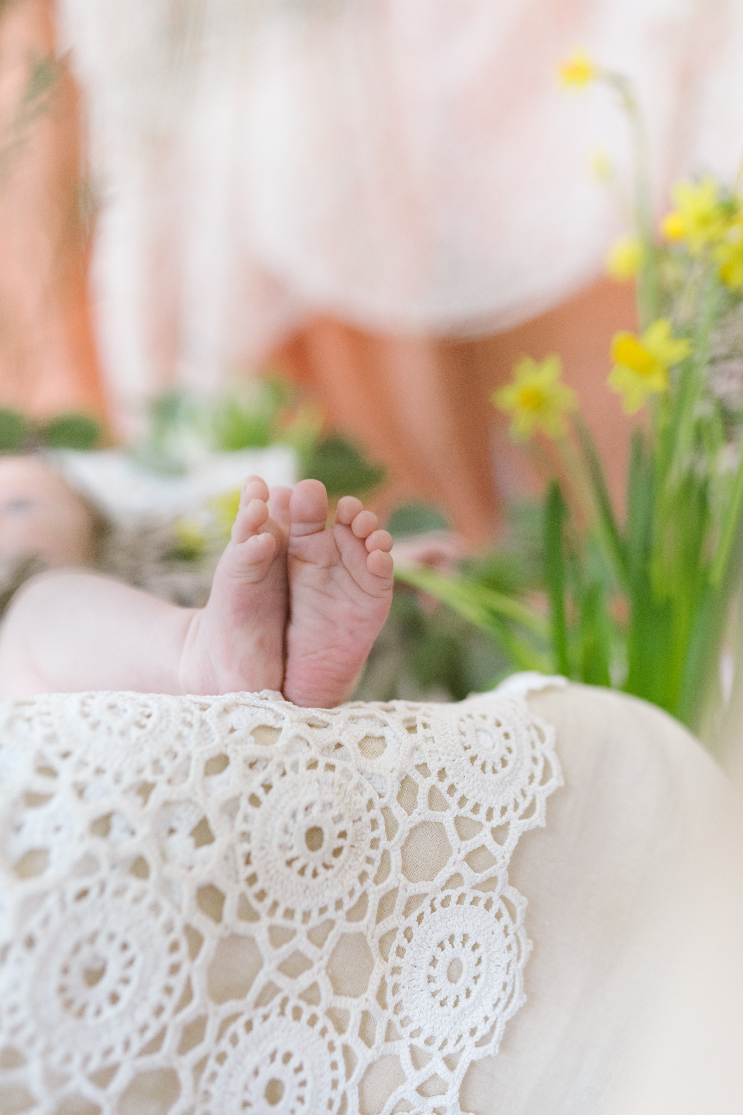 Ședințe Foto Primăvara Colorată Brașov | Mădălina Beda. Madalina Beda- Artist vizual, fotograf, doula la nastere, consultant babywearing Brasov si in toata tara