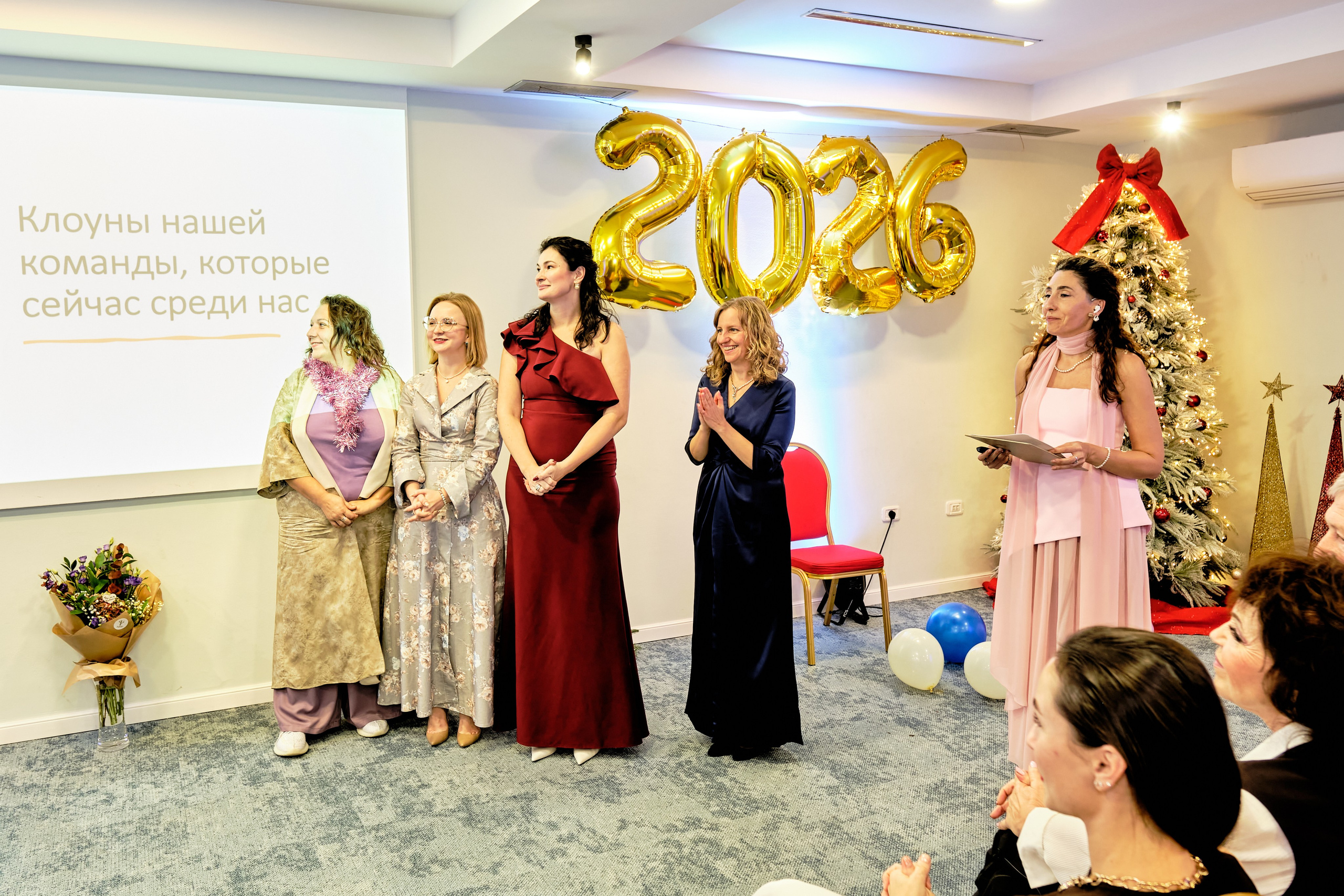 Фоторепортаж з благодійного Новорічного балу у Чорногорії. Портретний фотограф Альона Новгородцева