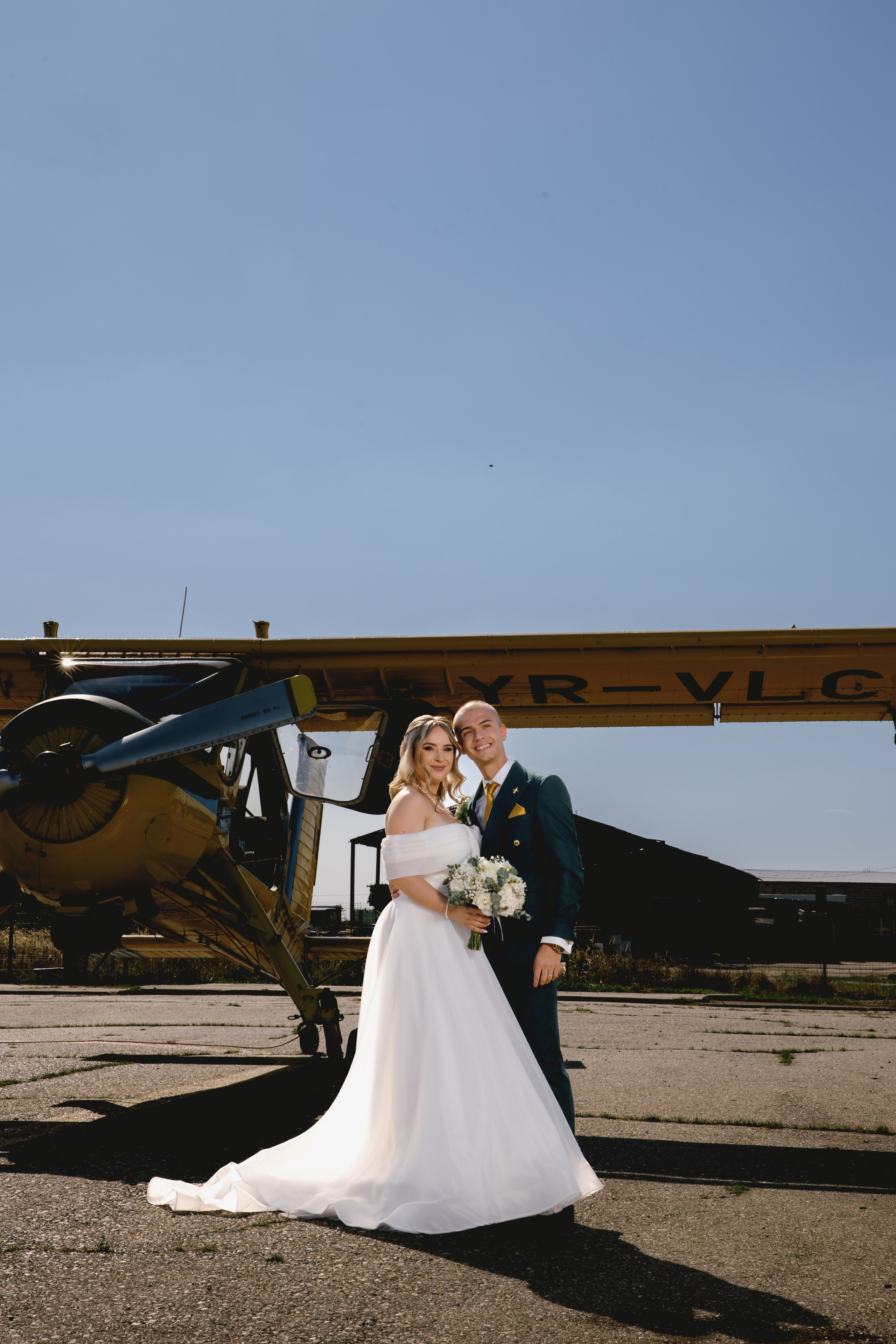 Bianca & Mihnea Pitesti. MDimaFotoStudio. Fotograf de nuntă, evenimente private și de familie