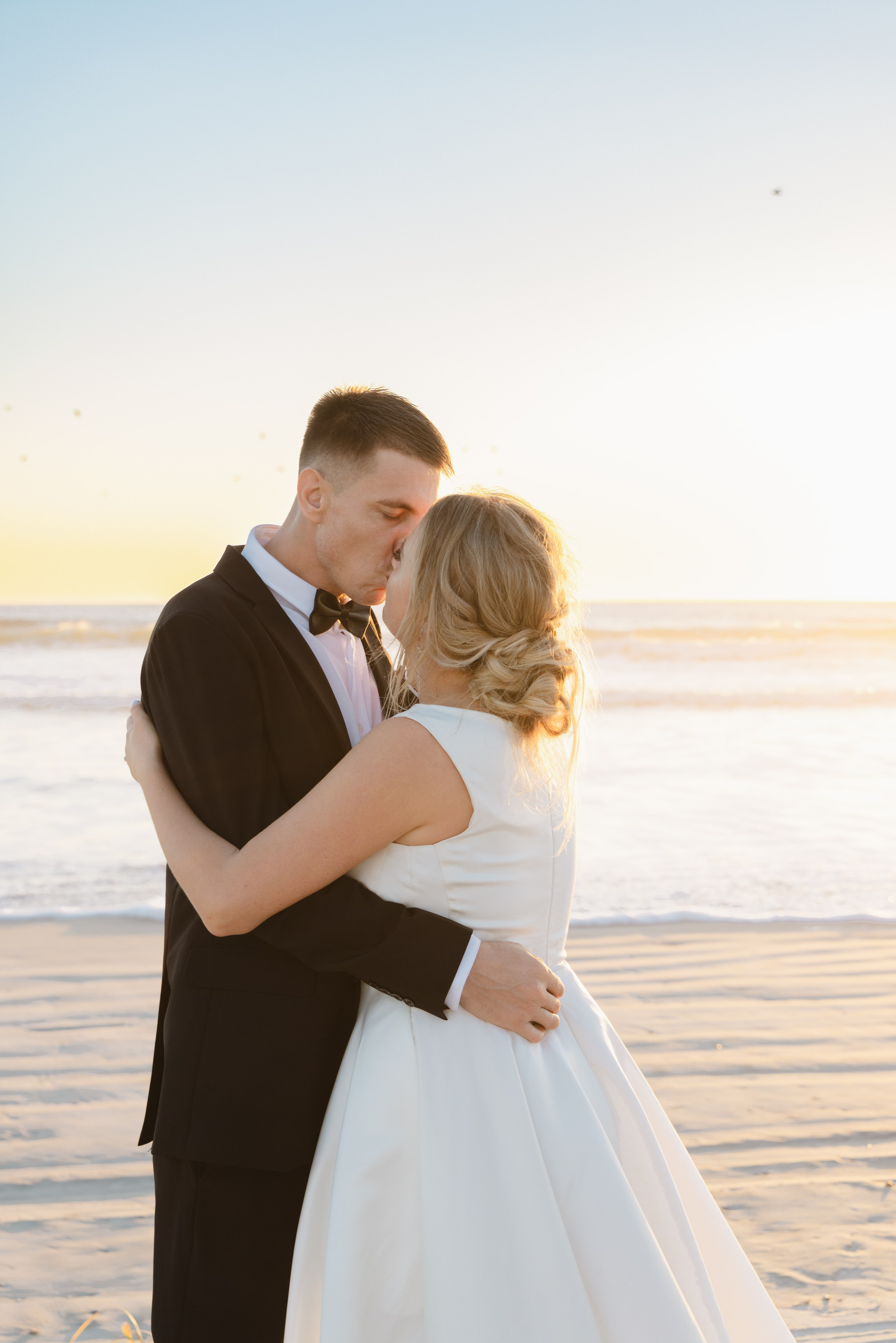 Wedding photography. Eikanmedia | Photographer and videographer capturing weddings, families, engagements, pregnancy & newborns | Vancouver, WA | USA