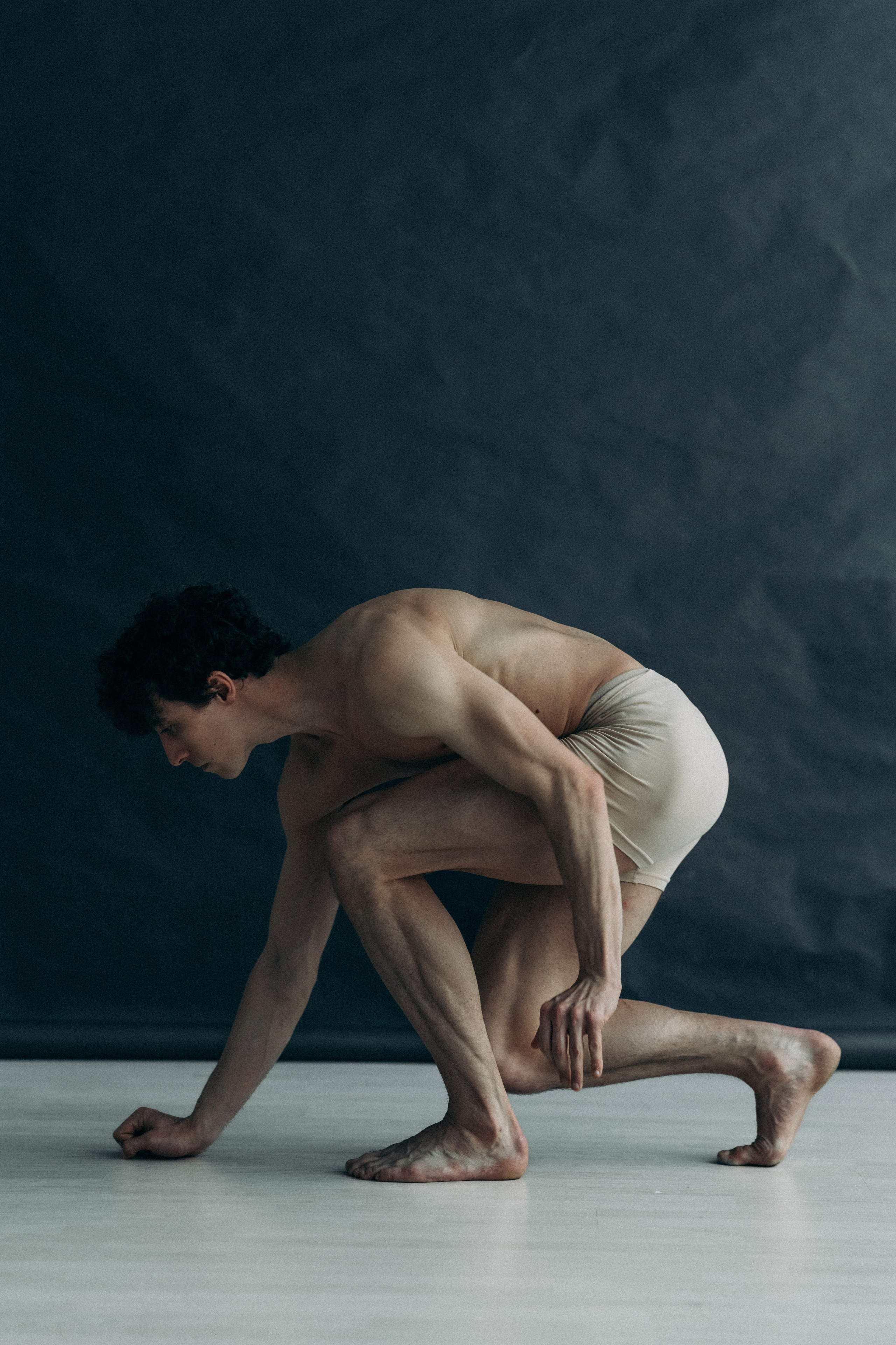 DANCERS. Victoria Olonen – Cinematic Portrait Artist | Helsinki & Europe