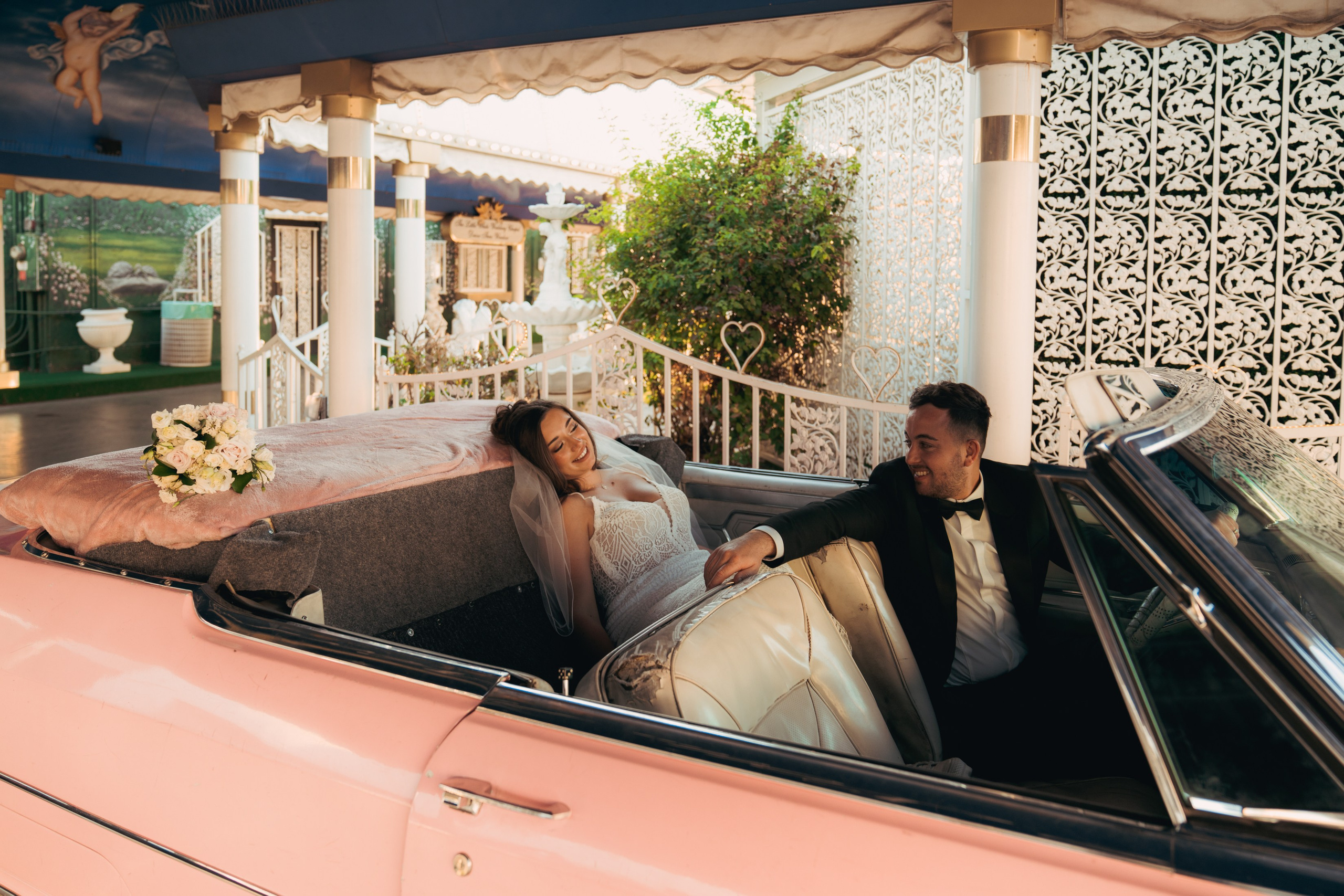 Georgia&Kyran. Wedding & elopement photographer Viktoriya Kravtsov. Las Vegas