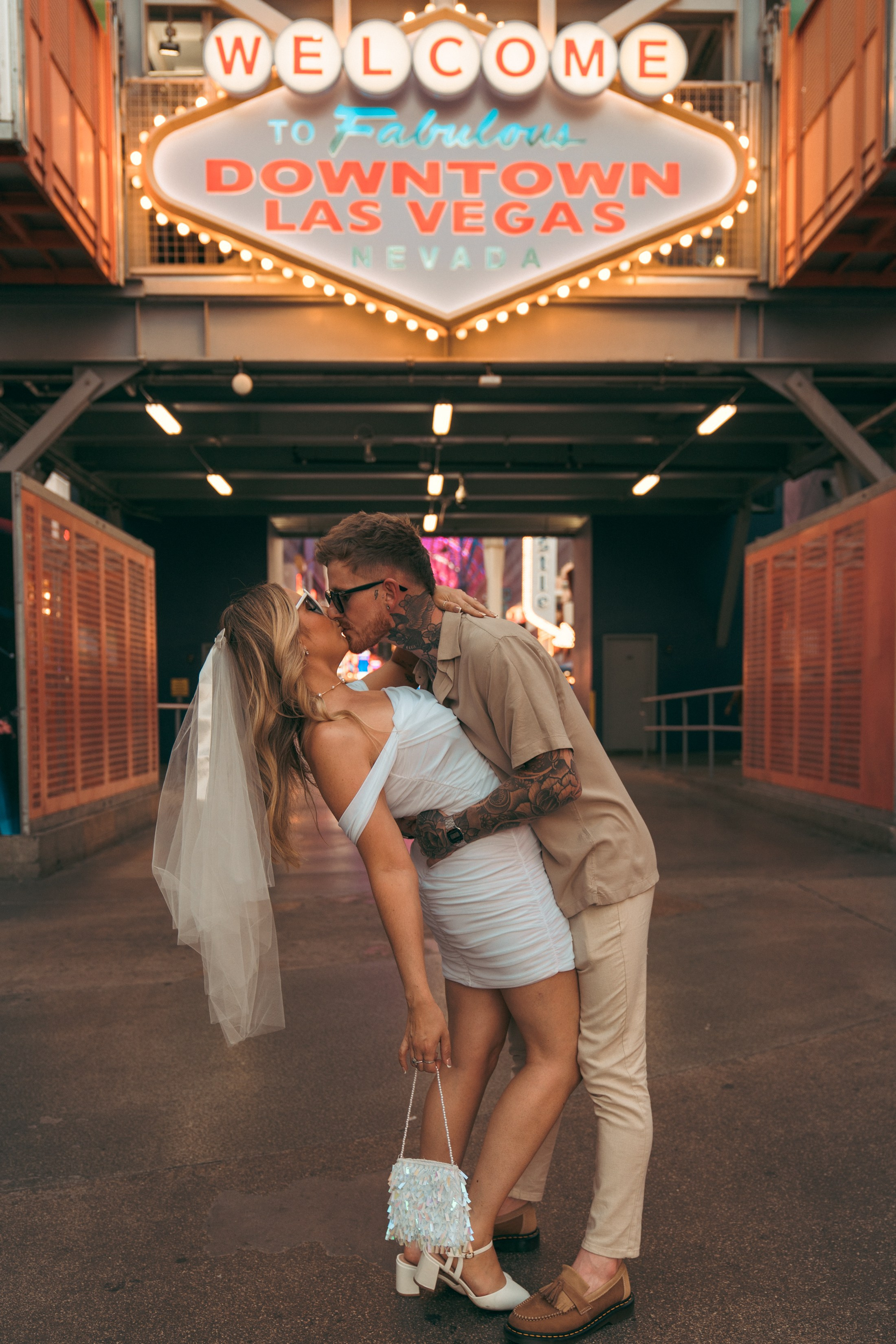 Nia& Joe. Wedding & elopement photographer Viktoriya Kravtsov. Las Vegas