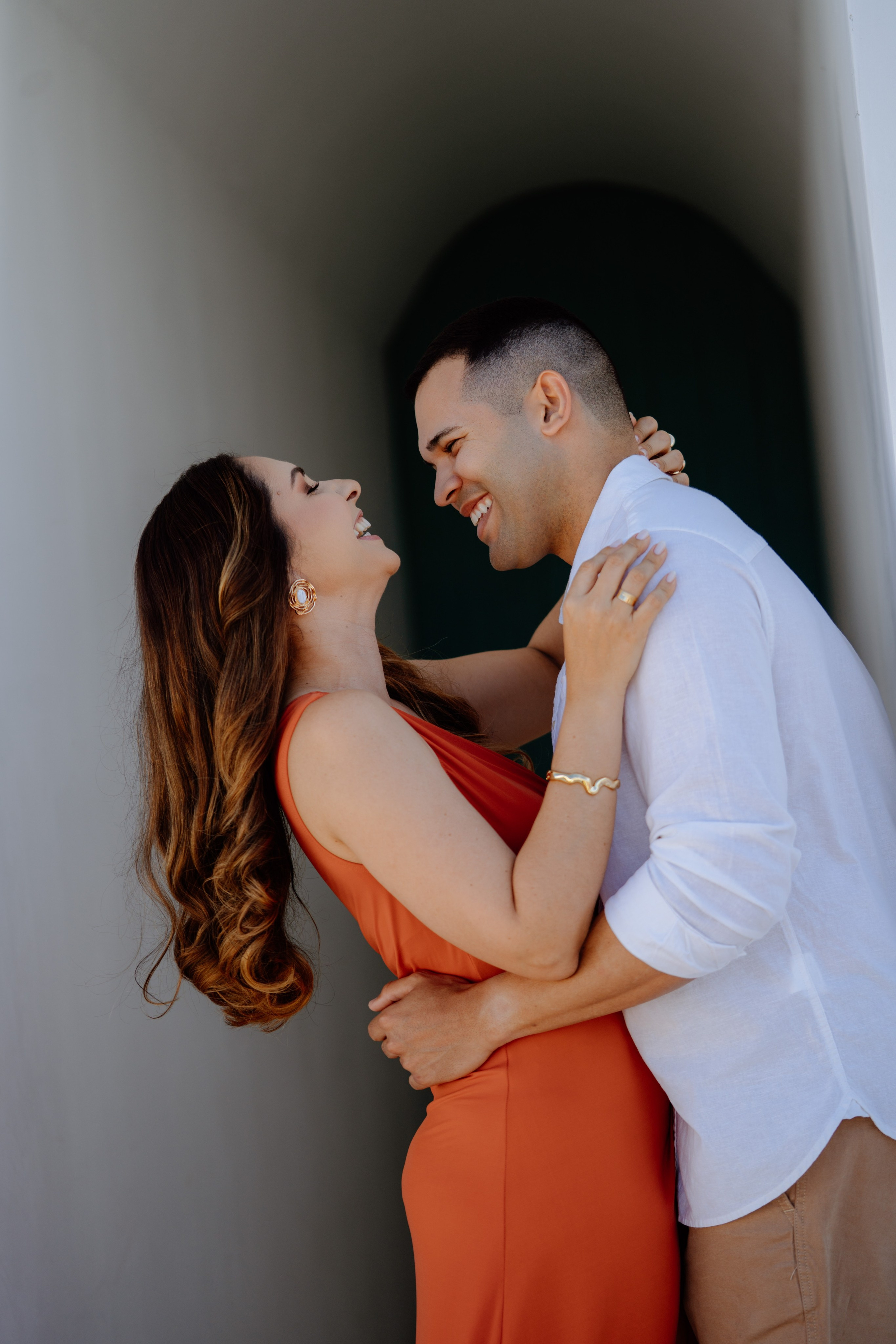 Stefany e Aurélio. Luz suave, direção leve e fotos que captam quem realmente você é