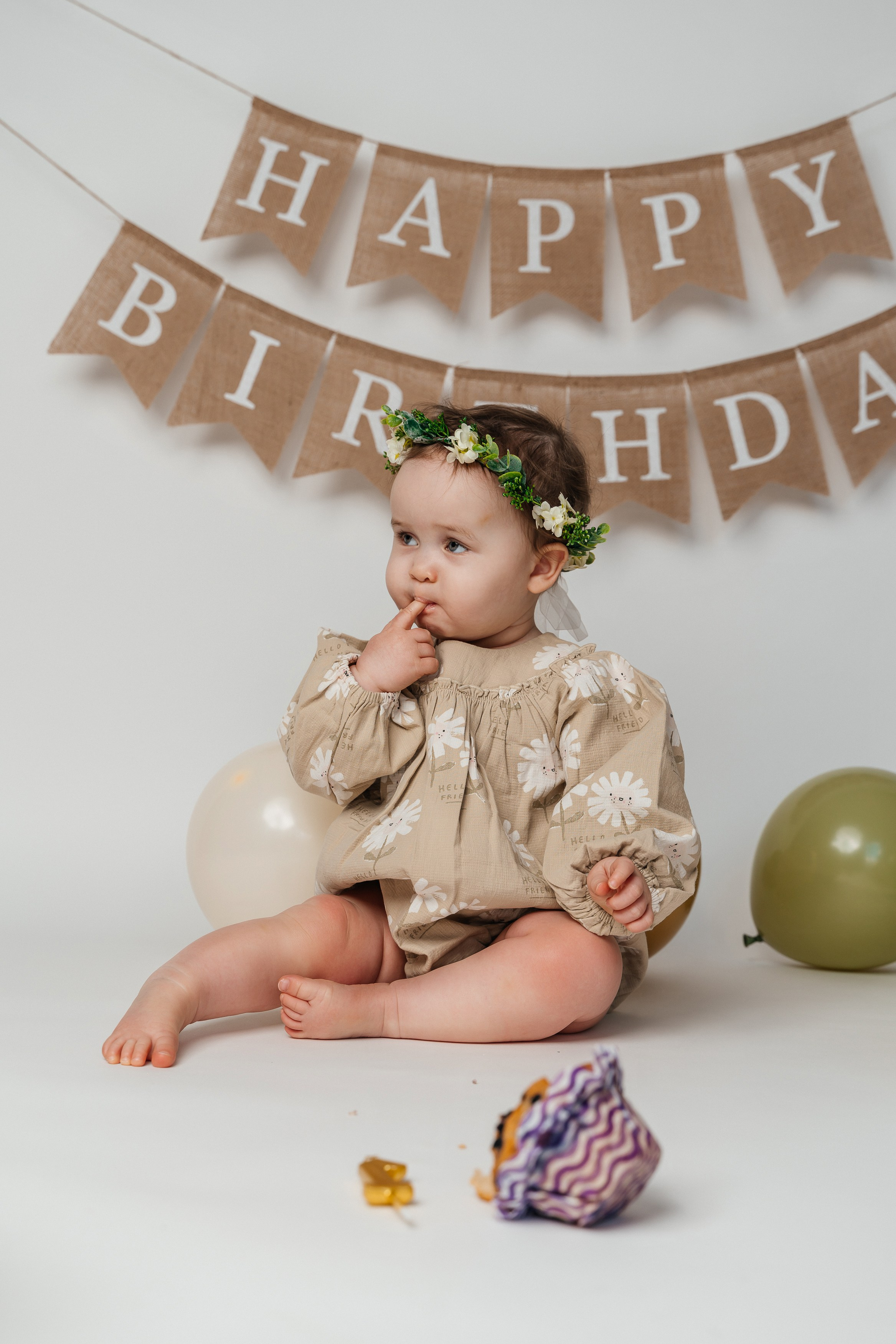 Studio photoshoot for Valentina 1 year old girl. Photographer in England Ekaterina Romanova