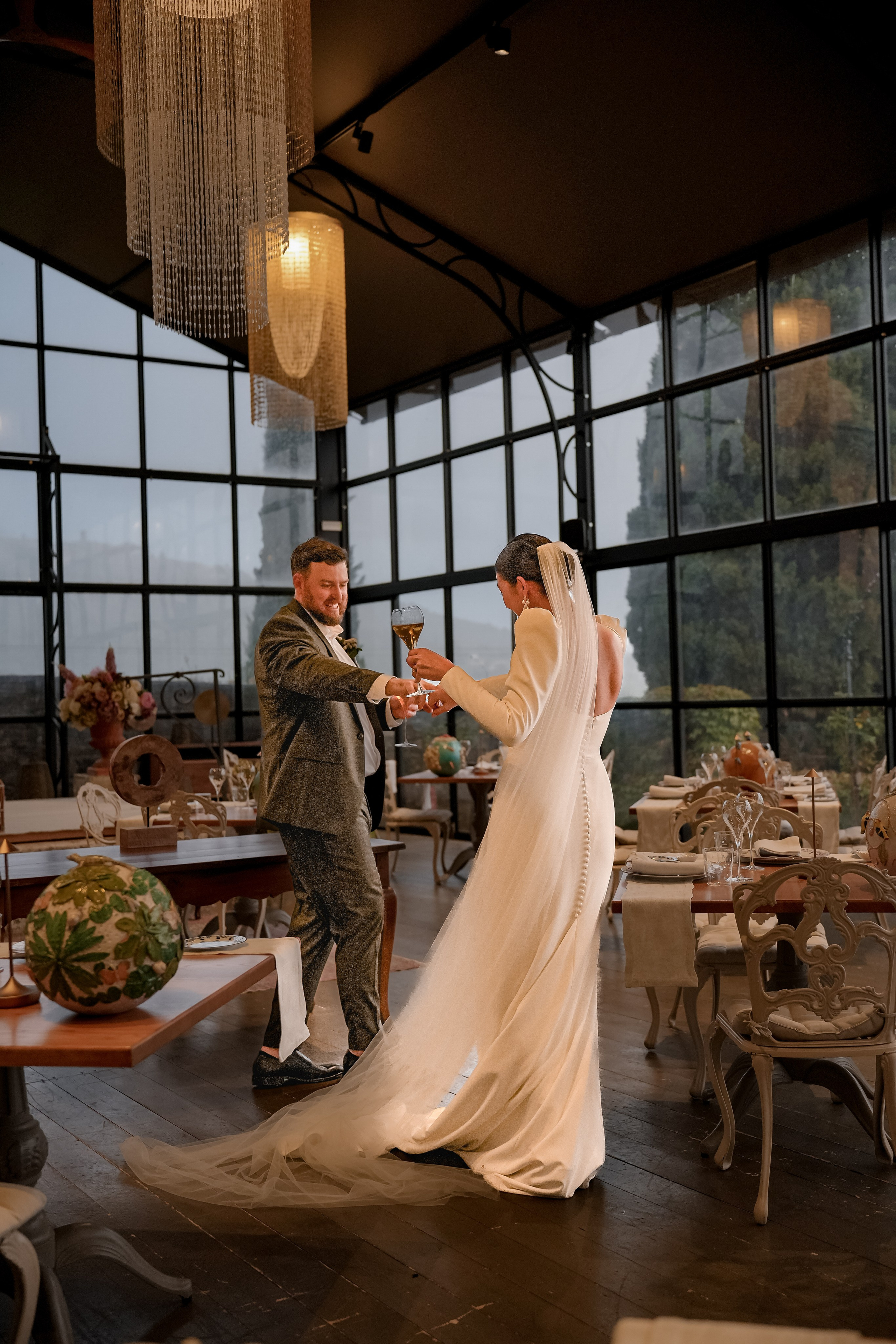 Elopment in Cortona. Villa Falconiere. Wedding Photographer in Italy