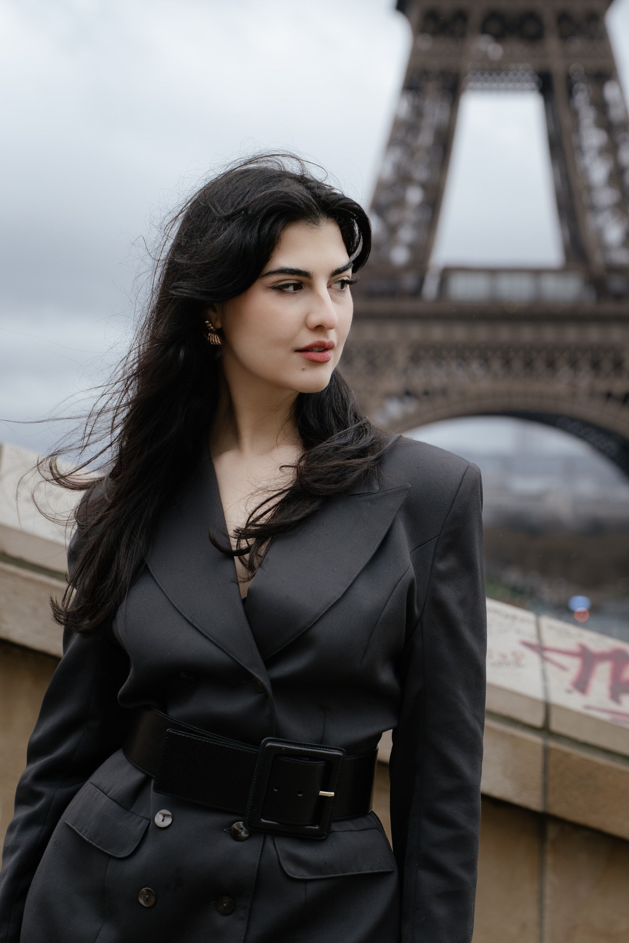 Solo Portrait Session: Trocadero. Paris Photographer & Videographer