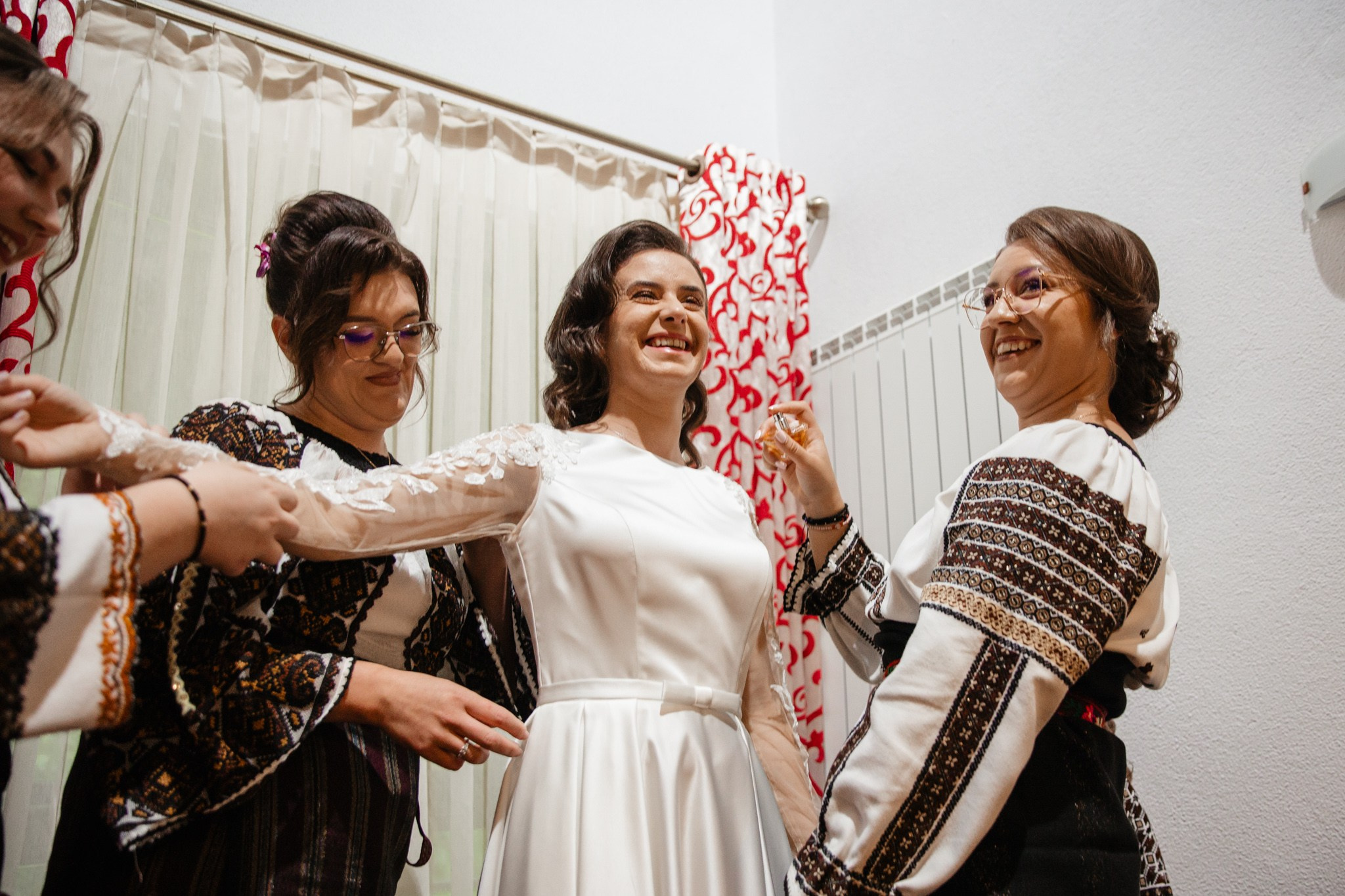 Nunta de Poveste la Sucevița: Cristi și Andreea. Servicii foto-video profesionale, pentru momente de neuitat