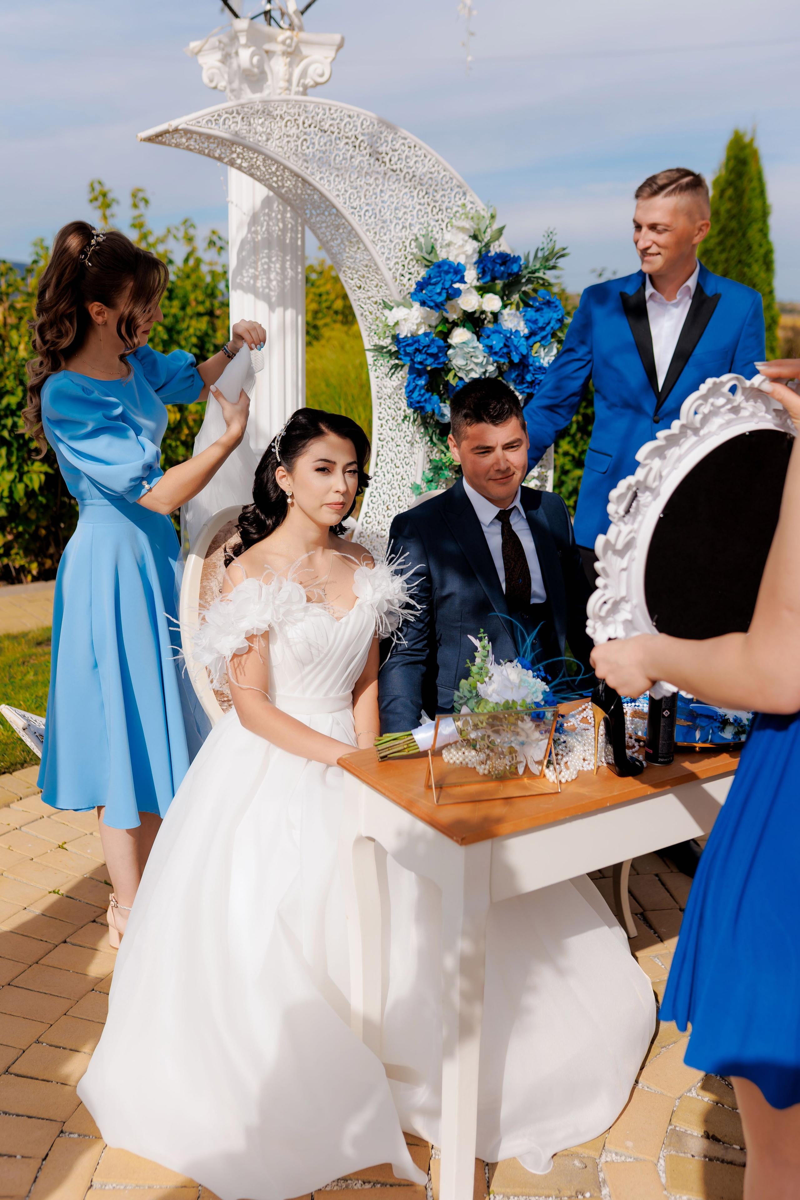 Loredana & Emilian – Ziua Nunții | Videografie - fotografie Botez Suceava, Iași, Botoșani. Servicii foto-video profesionale, pentru momente de neuitat